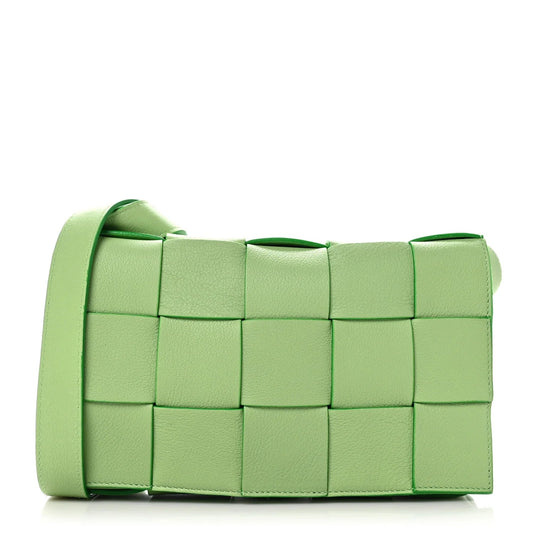 Grained Calfskin Maxi Intrecciato Cassette Crossbody Bag Pistachio