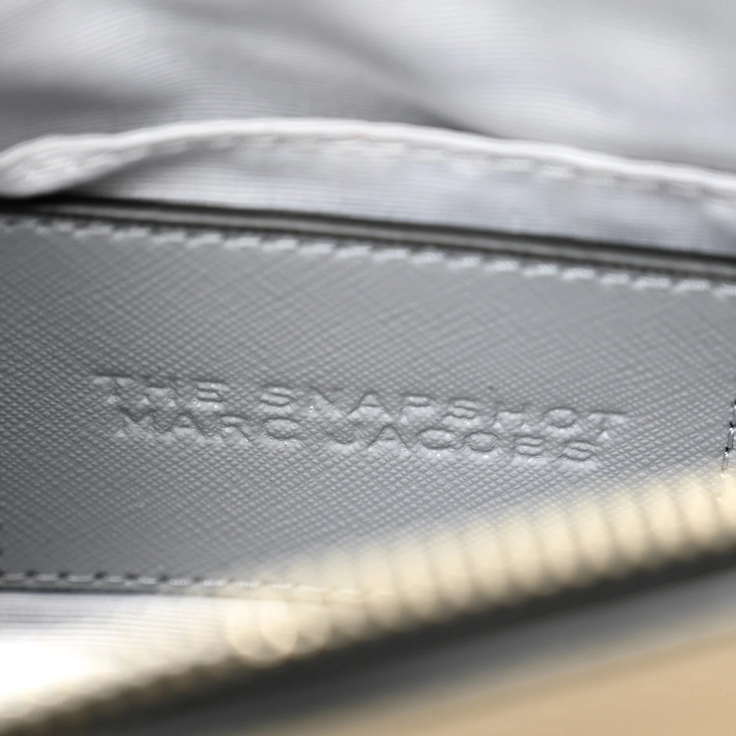 Saffiano Small Snapshot Camera Bag Grey Multicolor