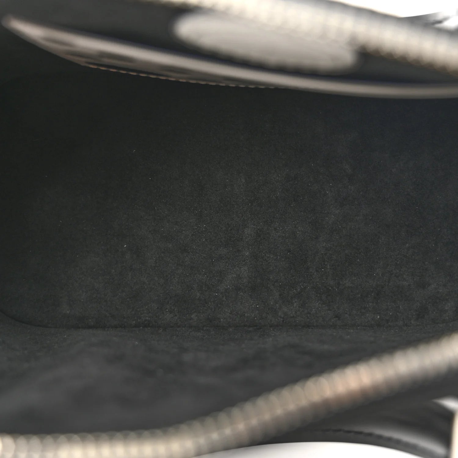 X YK Epi Alma BB Black White