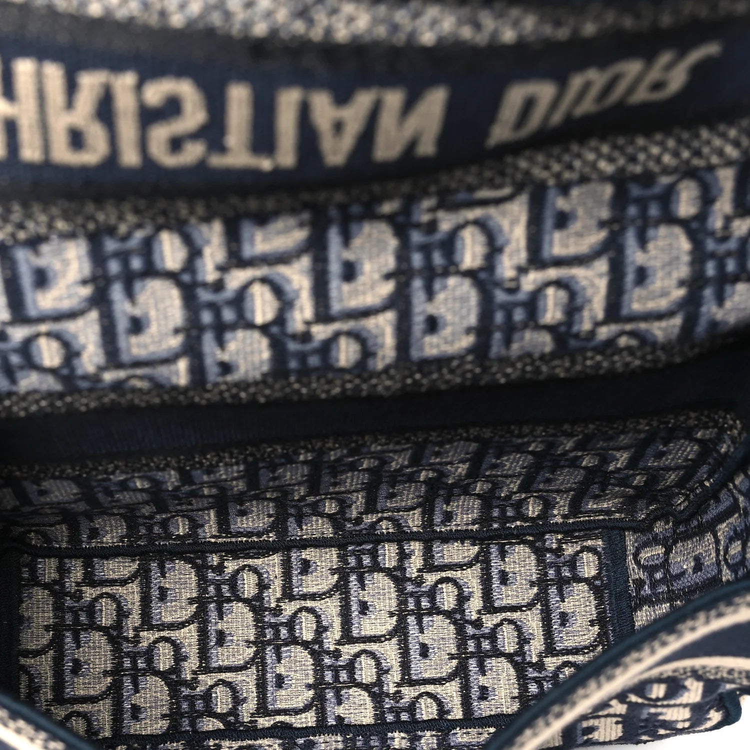 Oblique Small Diorcamp Messenger Blue