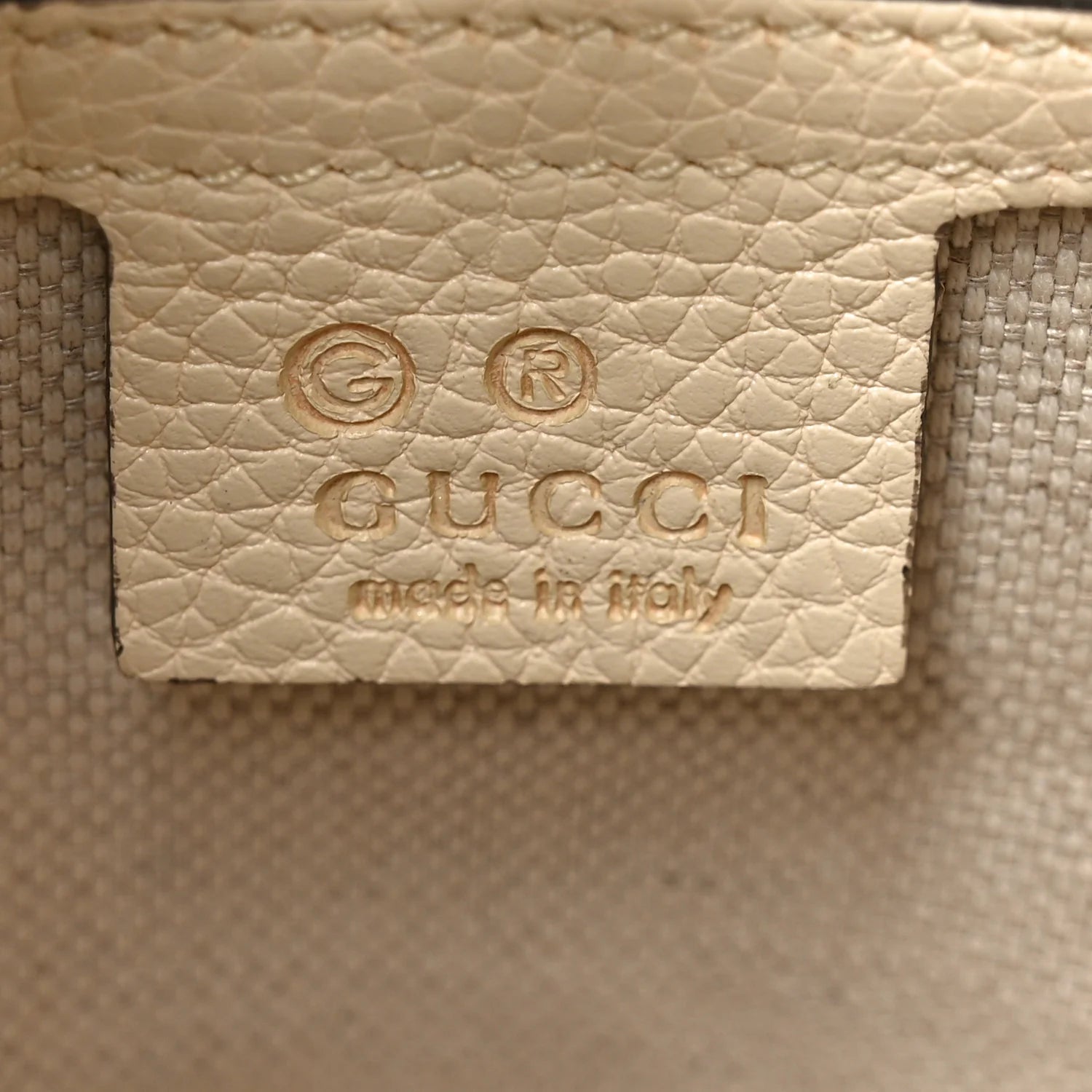 Pebbled Calfskin Medium Soho Chain Shoulder Bag off White