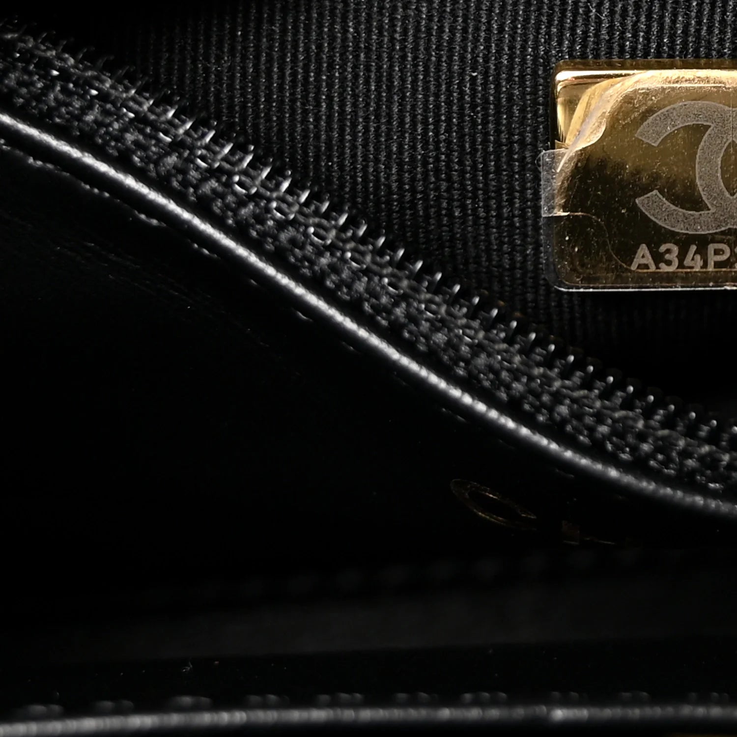 Tweed Houndstooth Quilted Nano Kelly Shopper Black White