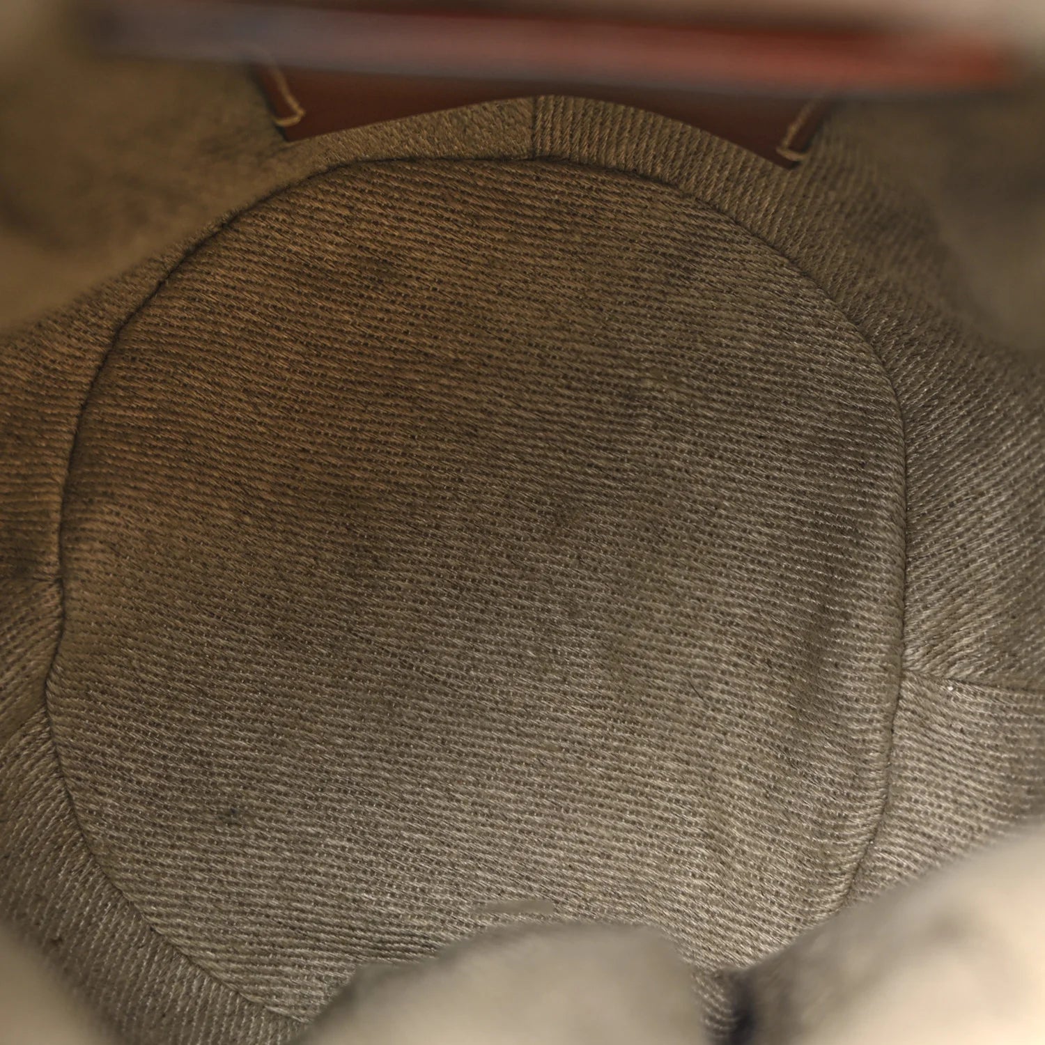 X MIFUKO Raffia Calfskin Small Woody Basket Shoulder Bag Black Beige