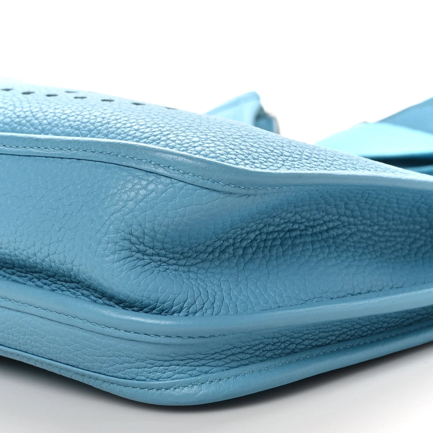 Taurillon Clemence Evelyne III PM Bleu Du Nord