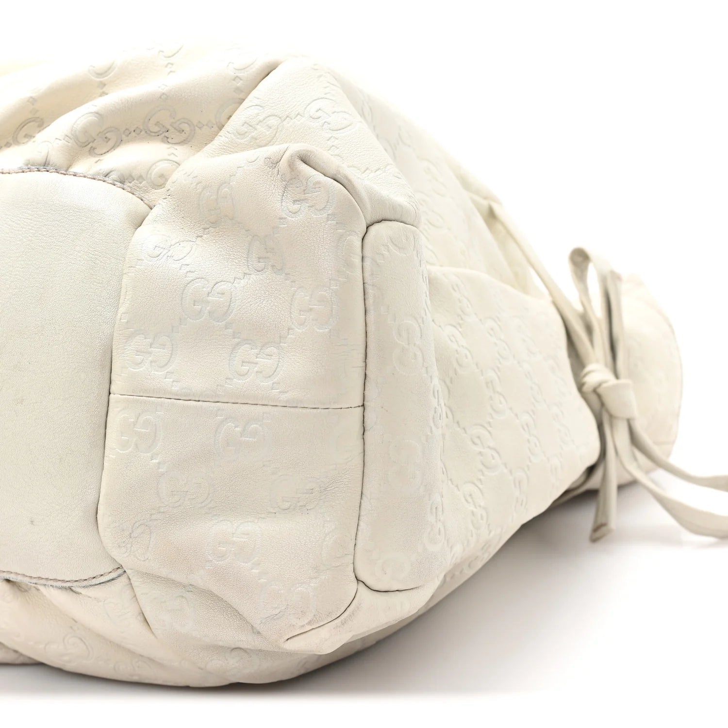 ssima Medium Hysteria Tote Ivory