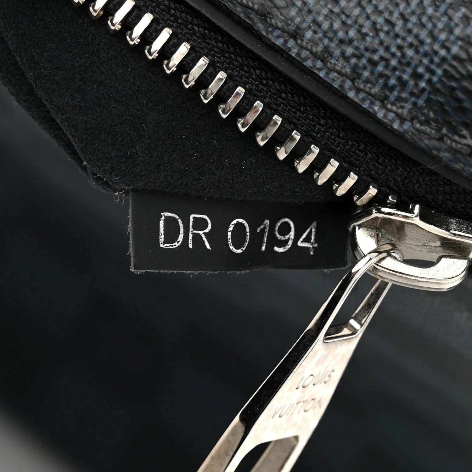 Damier Cobalt Greenwich Messenger