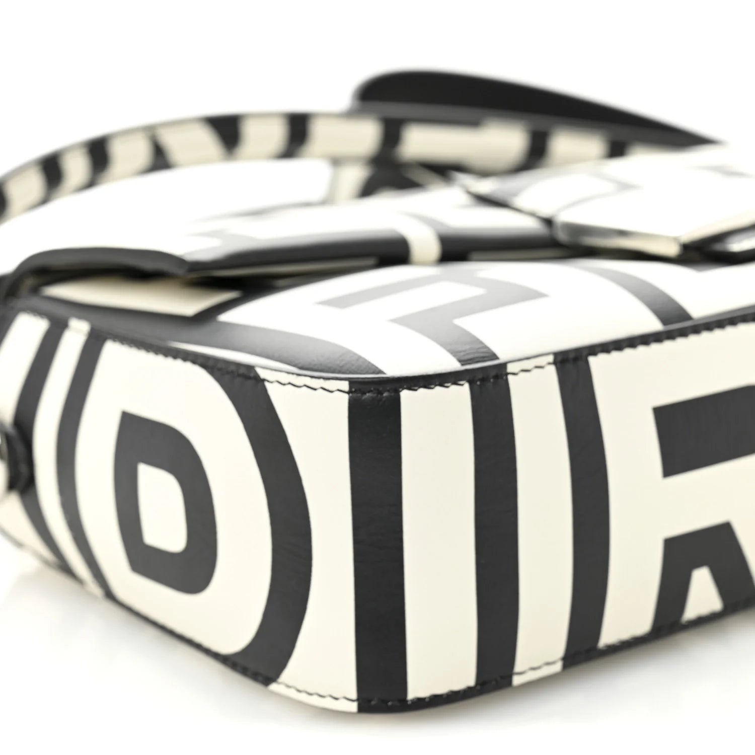 X MARC JACOBS Vitello Seta Logo Print Baguette White Black