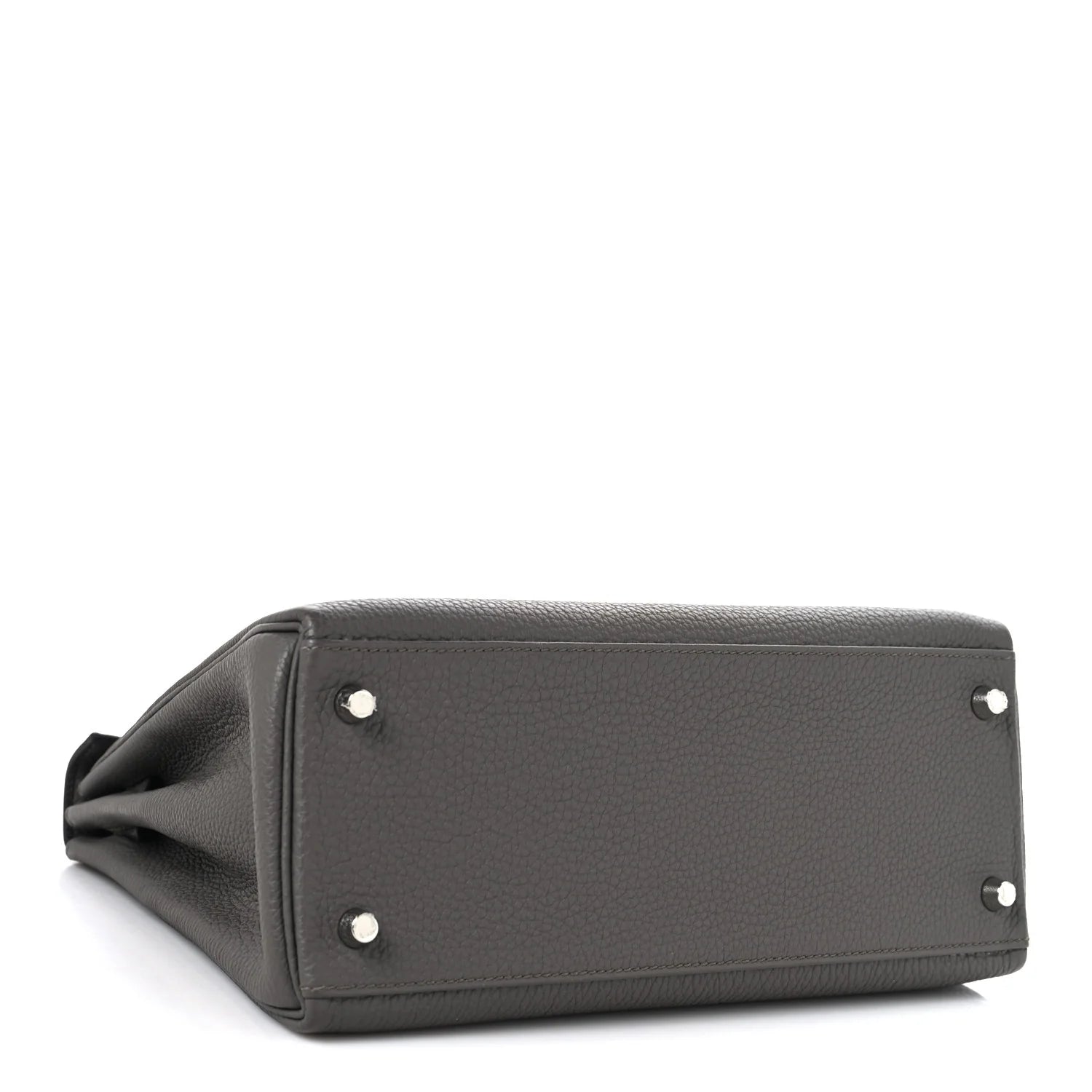 Togo Kelly Retourne 28 Etain