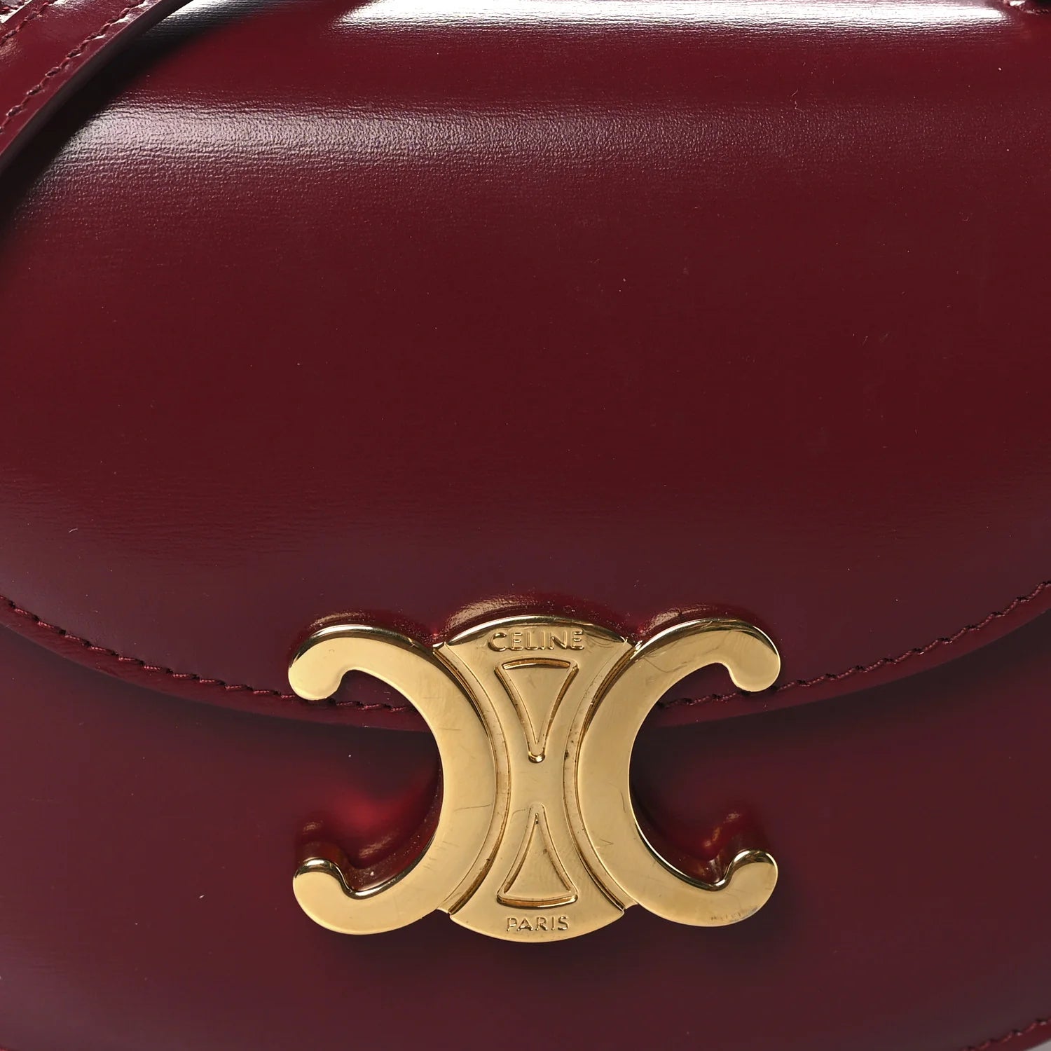 Shiny Calfskin Triomphe Mini Besace Clea Carmin
