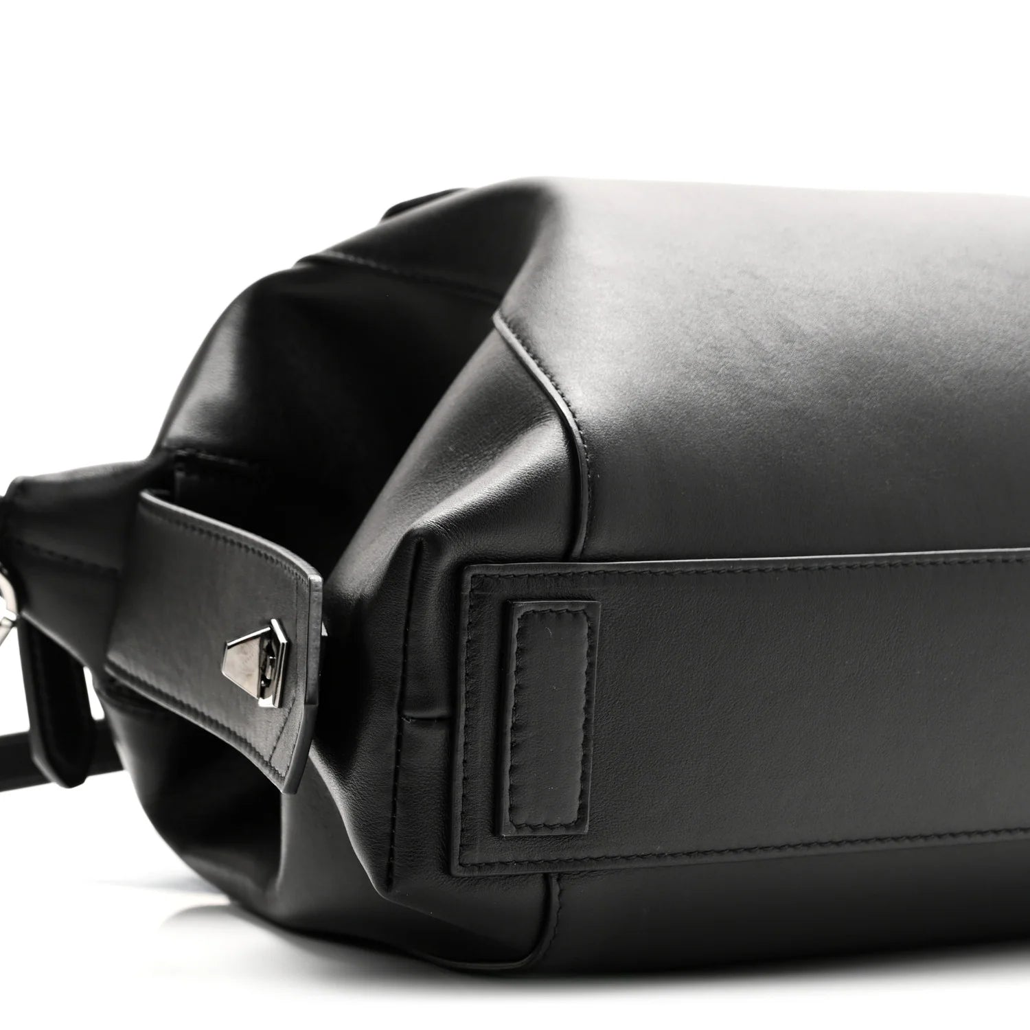 Smooth Calfskin Small Soft Antigona Black