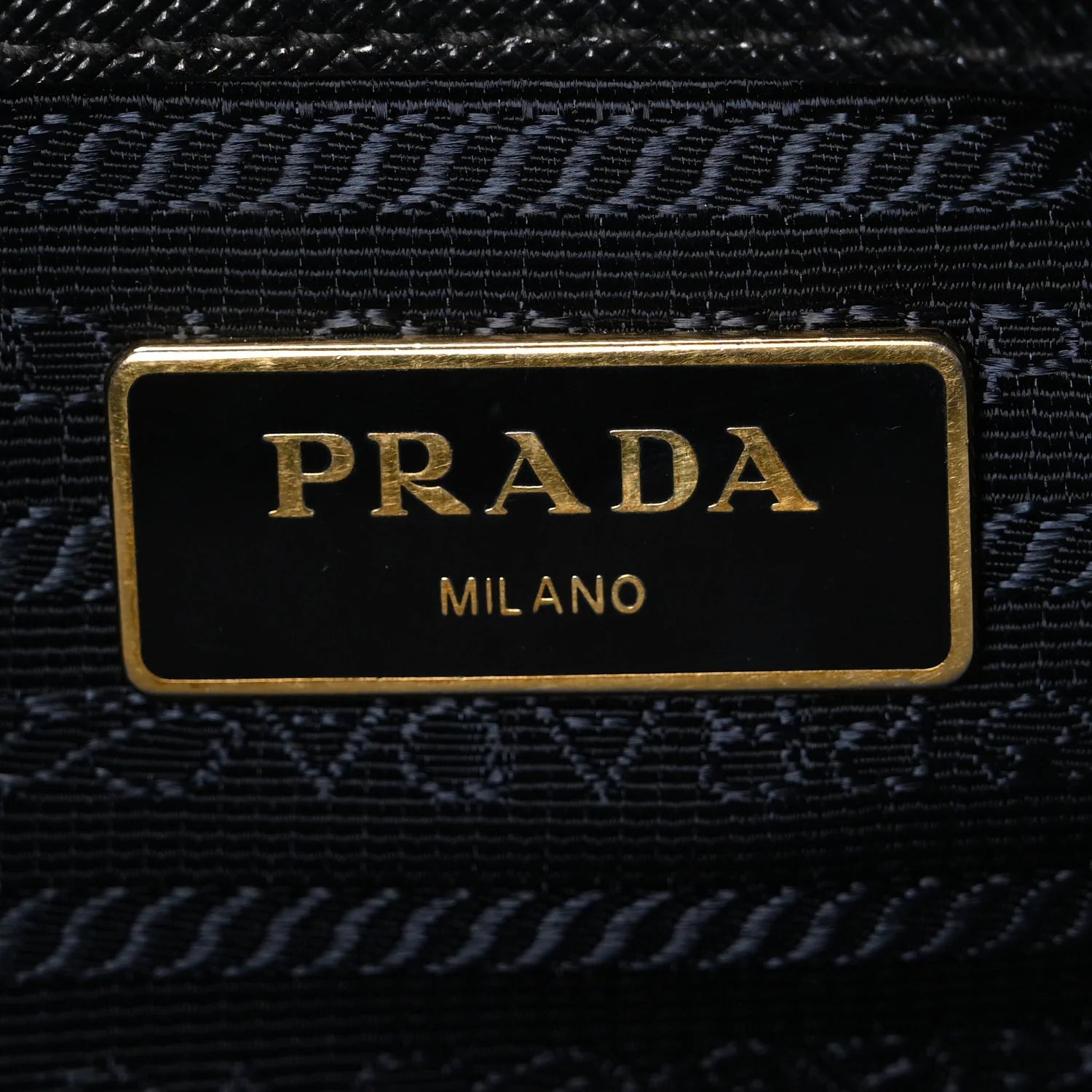 Saffiano Small Galleria Double Zip Tote Black