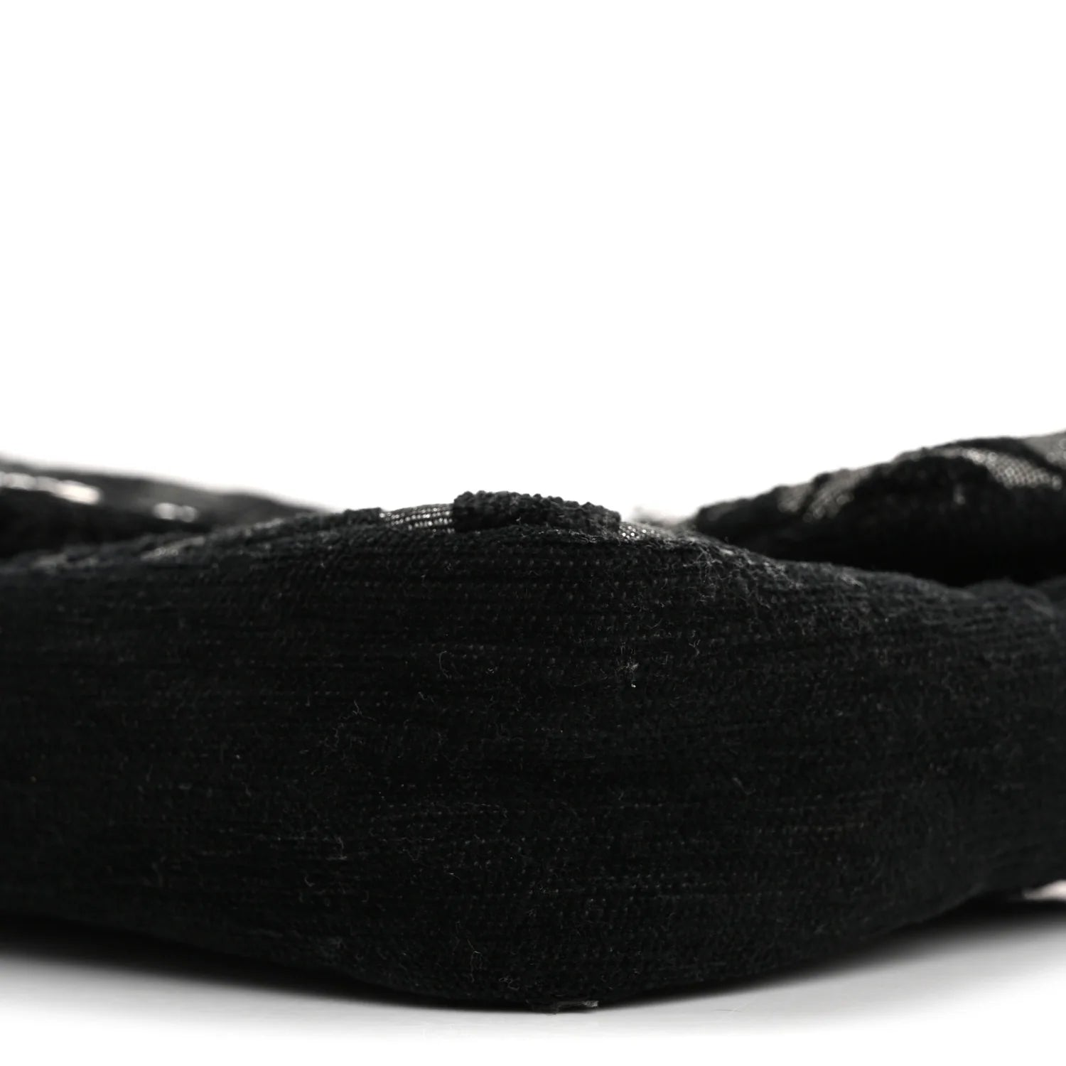 Tweed CC Cruise Small Chain Flap Black Silver