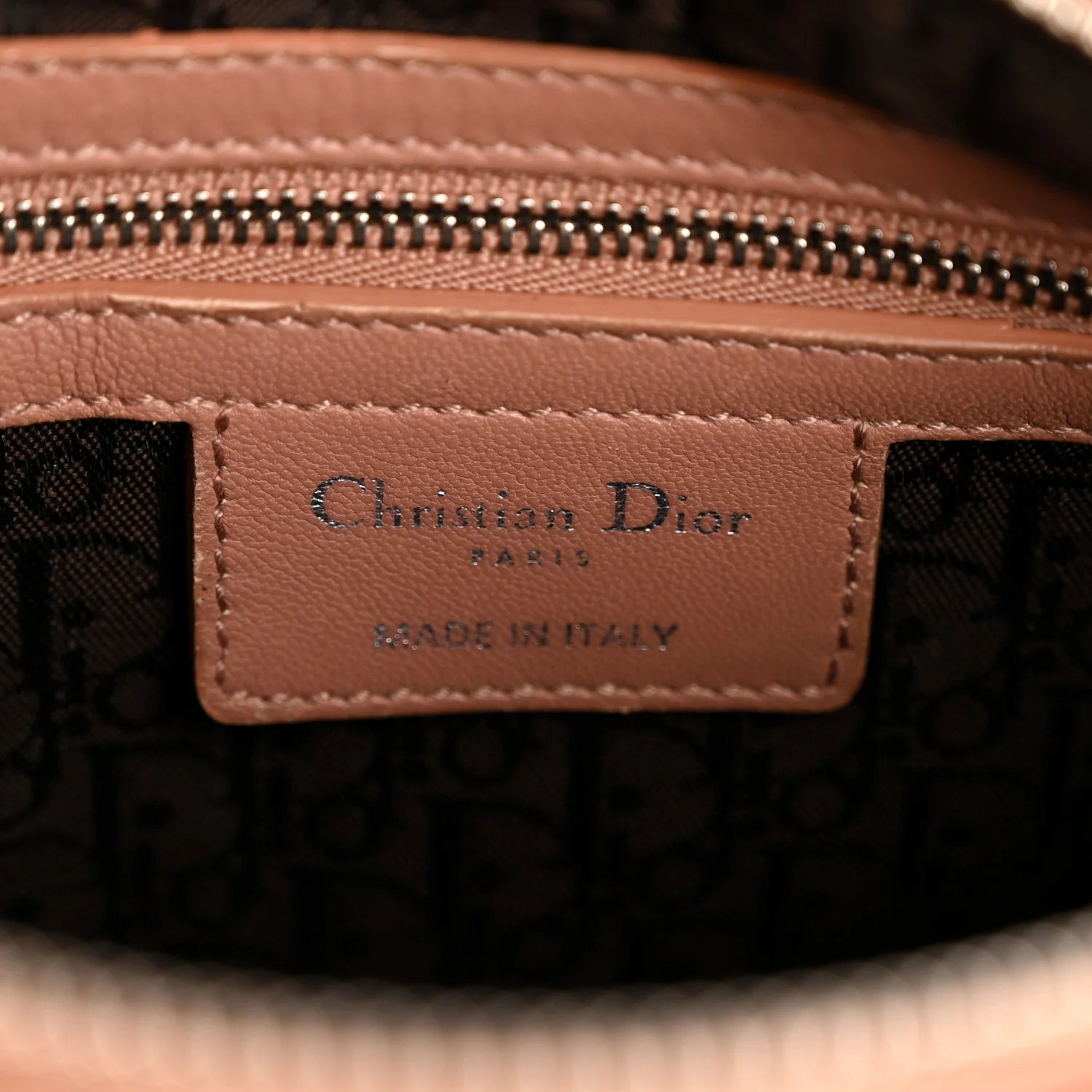 Lambskin Cannage Medium Lady Dior Fard