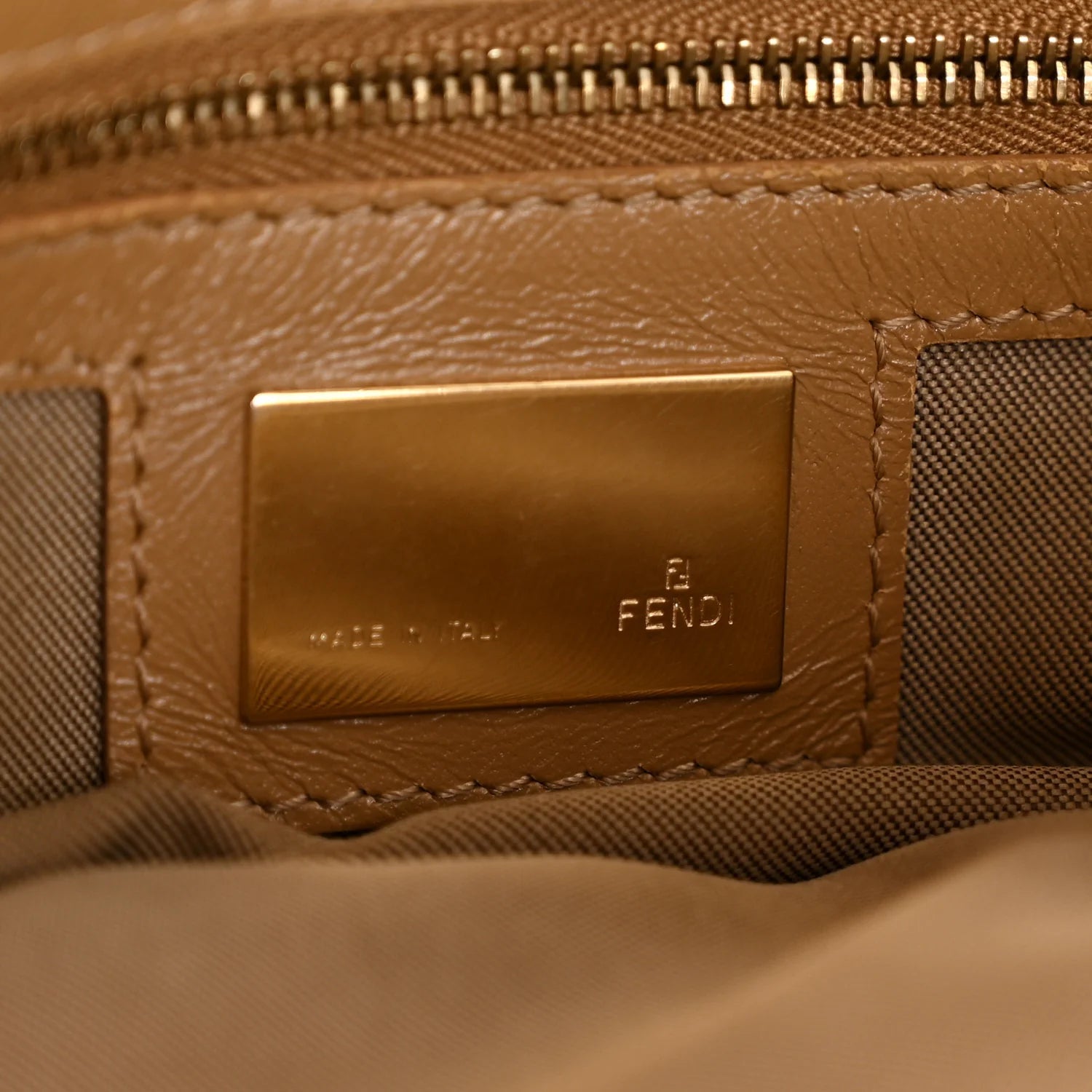 Raffia Mama Baguette Beige