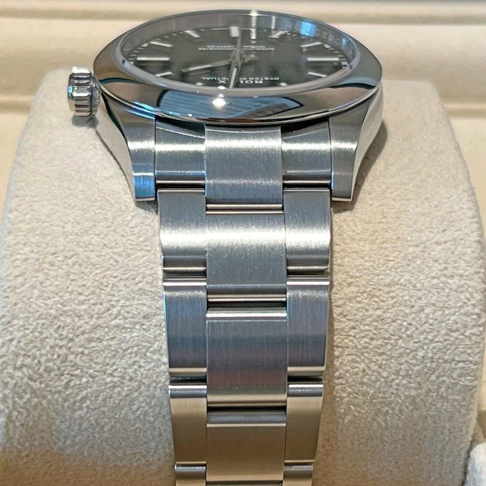 LADIES Oyster Perpetual 34Mm, Black Dial, Ref# 124200-0002