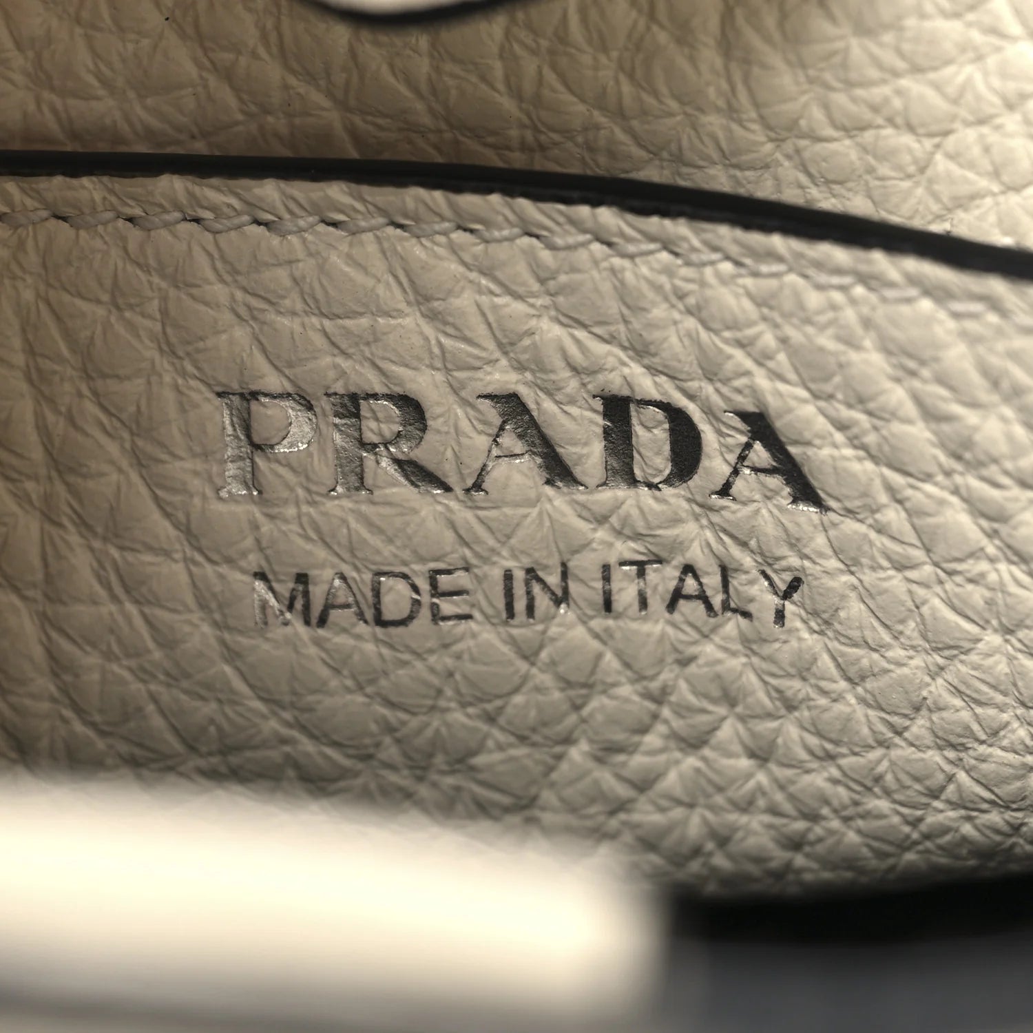 Vitello Daino Soft Mini Hobo Messenger Bag White