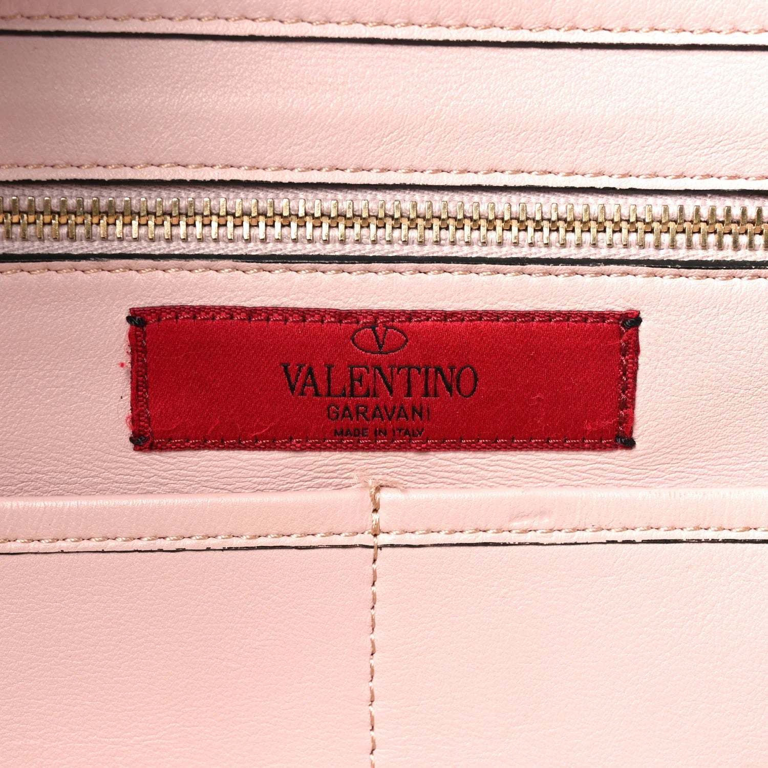 Vitello Medium Rockstud Tote Poudre