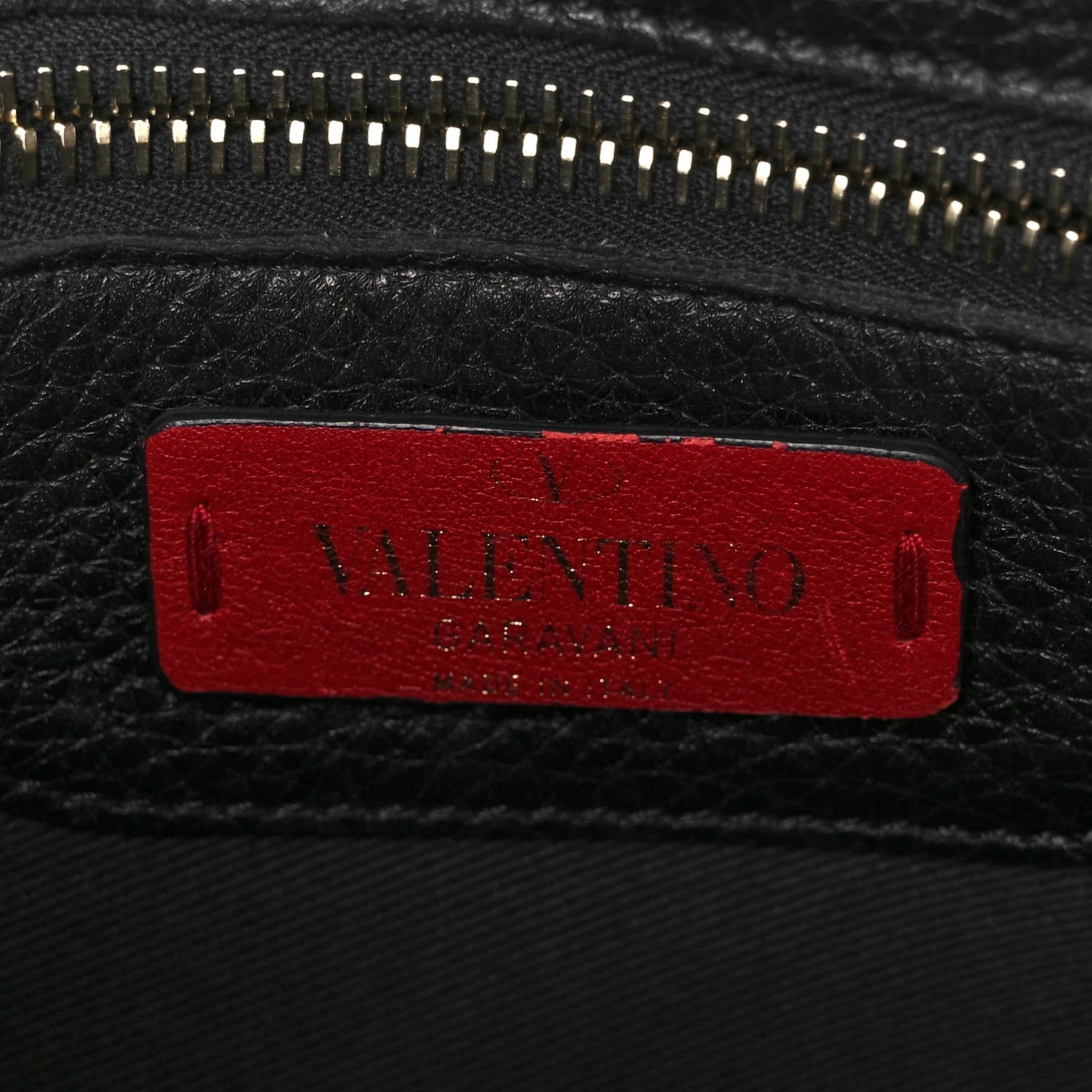 Pebbled Calfskin Small Rockstud Crossbody Flap Bag Black