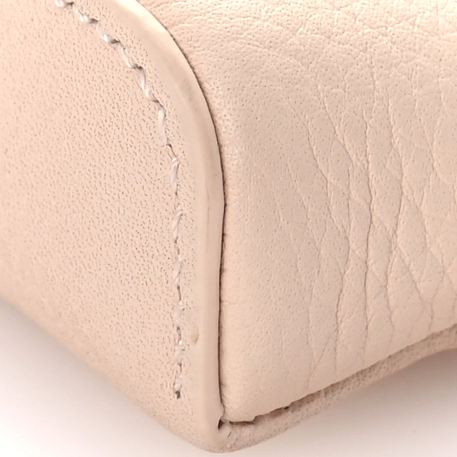 Grained Calfskin Extra Pocket Mini Pouch Creamed Honey