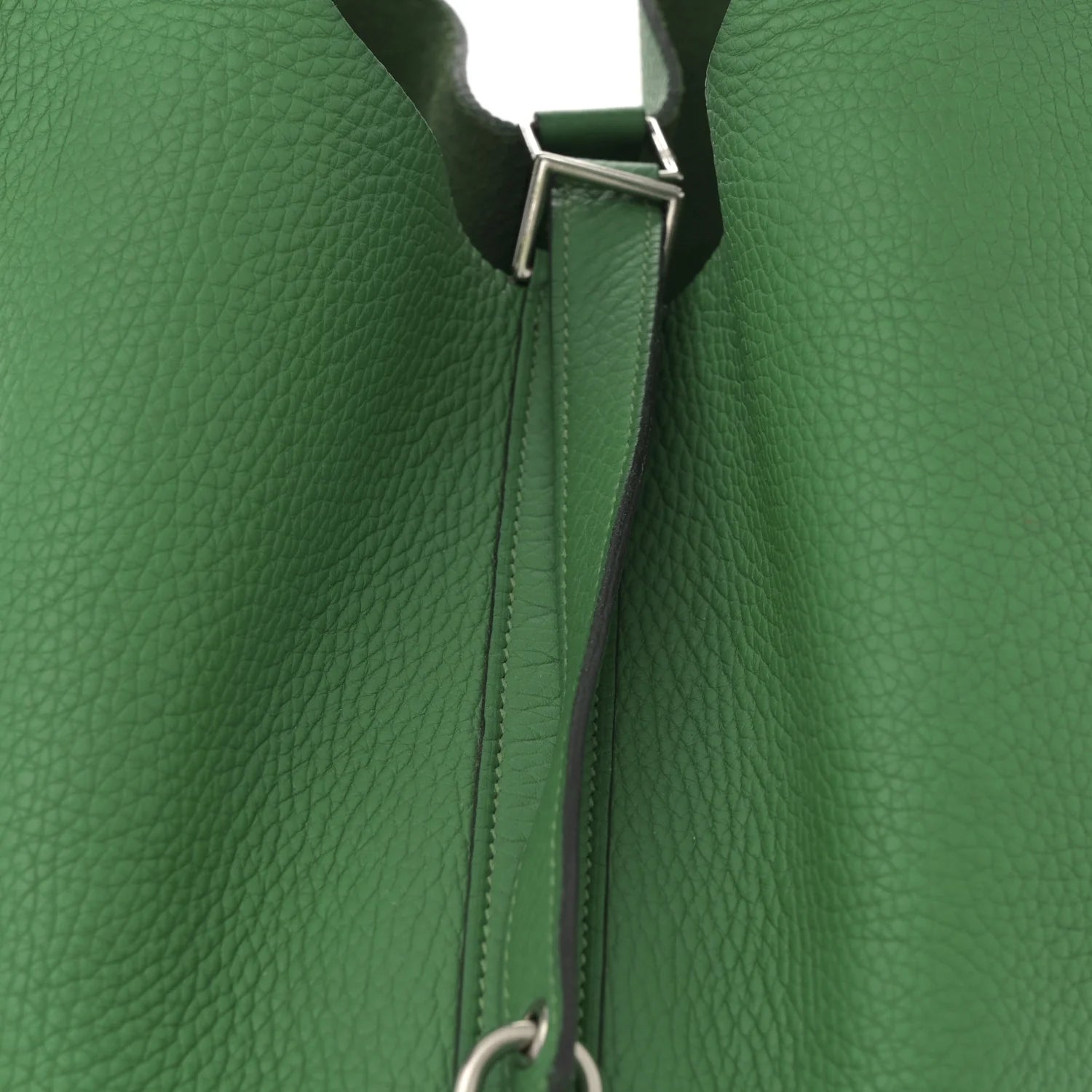 Taurillon Clemence Picotin Lock 26 GM Bamboo