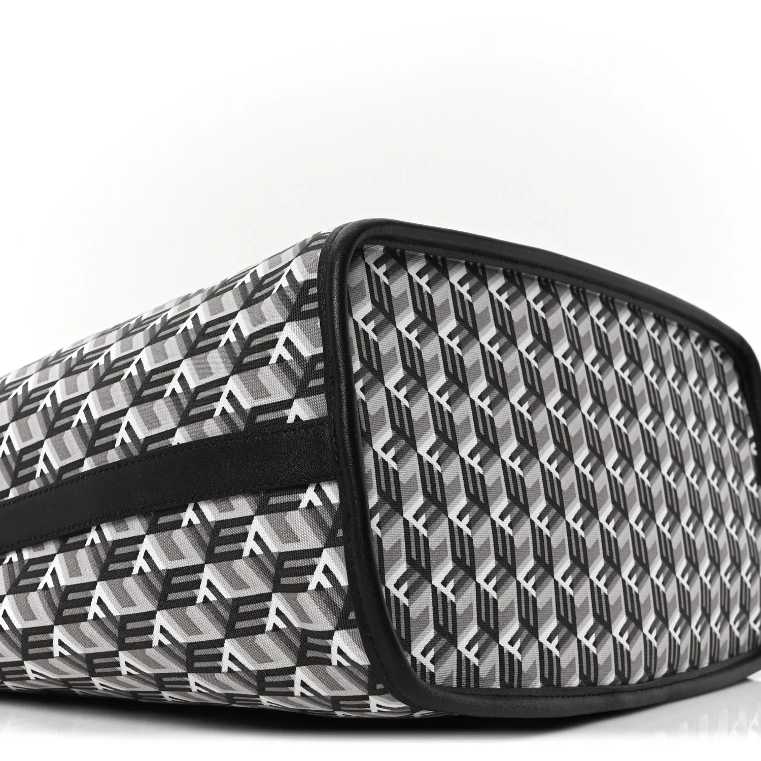 Visetos Medium Liz Reversible Shopper Tote Black