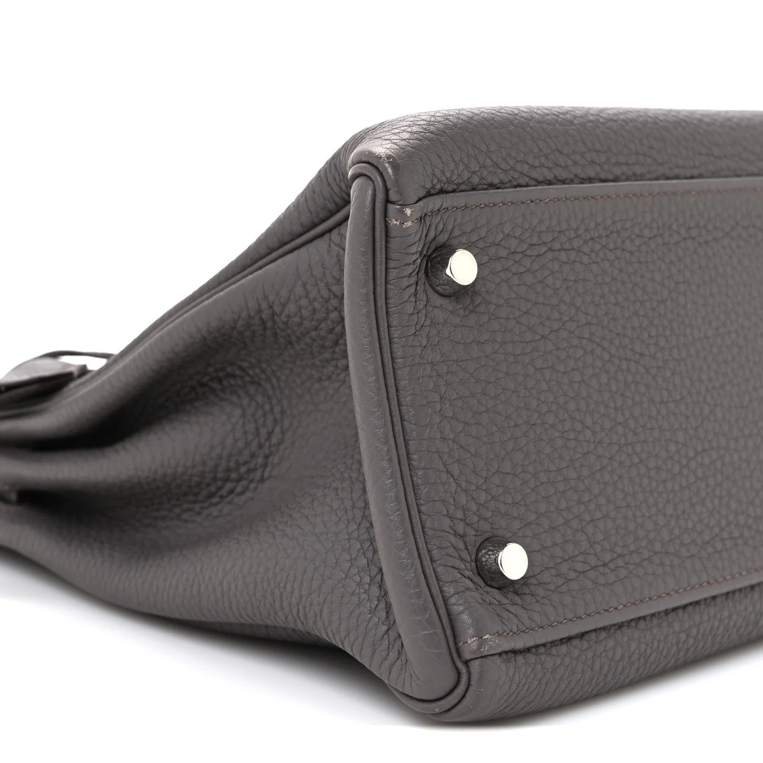 Togo Kelly Retourne 32 Etain