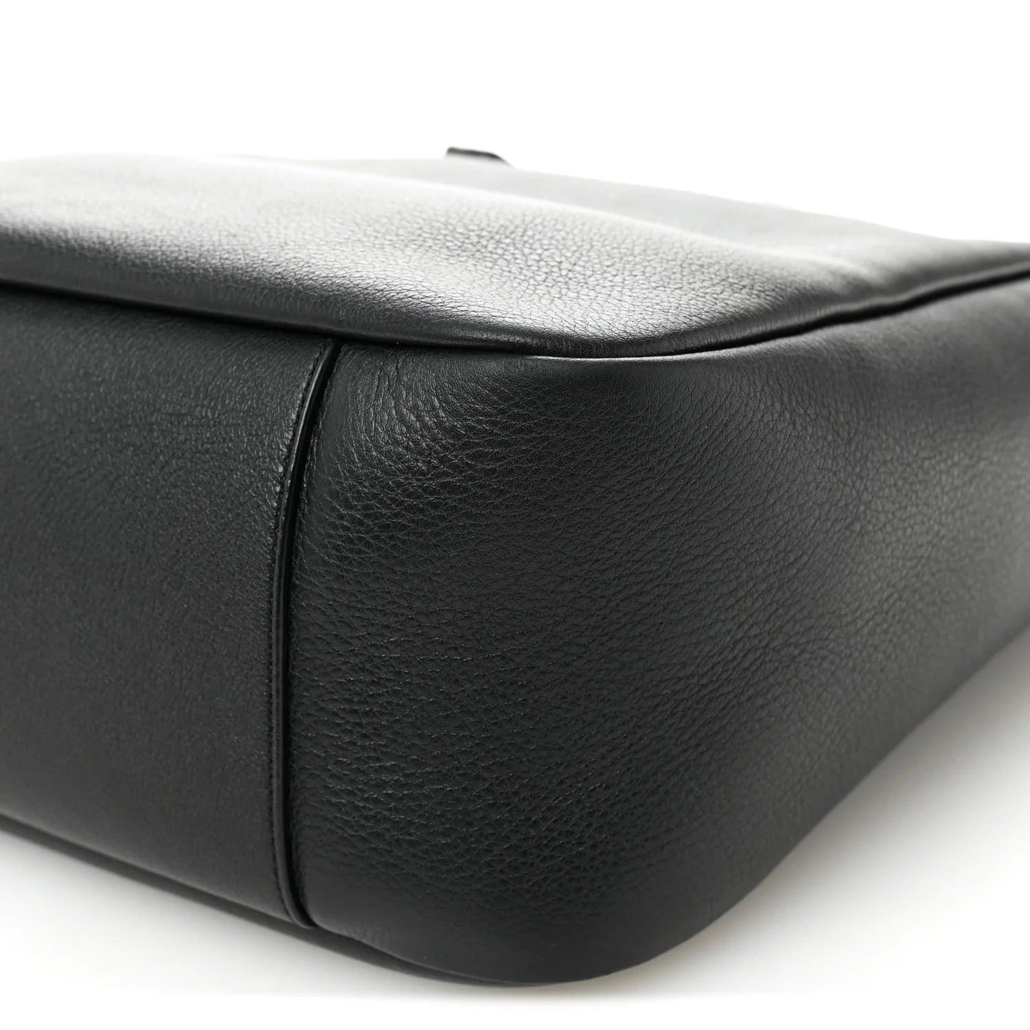 Supple Calfskin Large Le 5 a 7 Soft Hobo Black