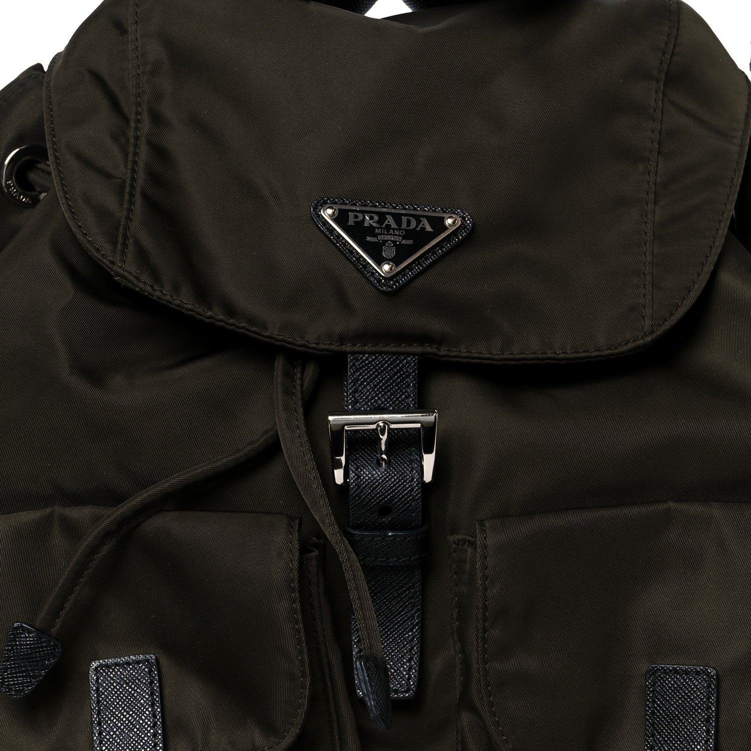 Nylon Vela Medium Backpack Tundra