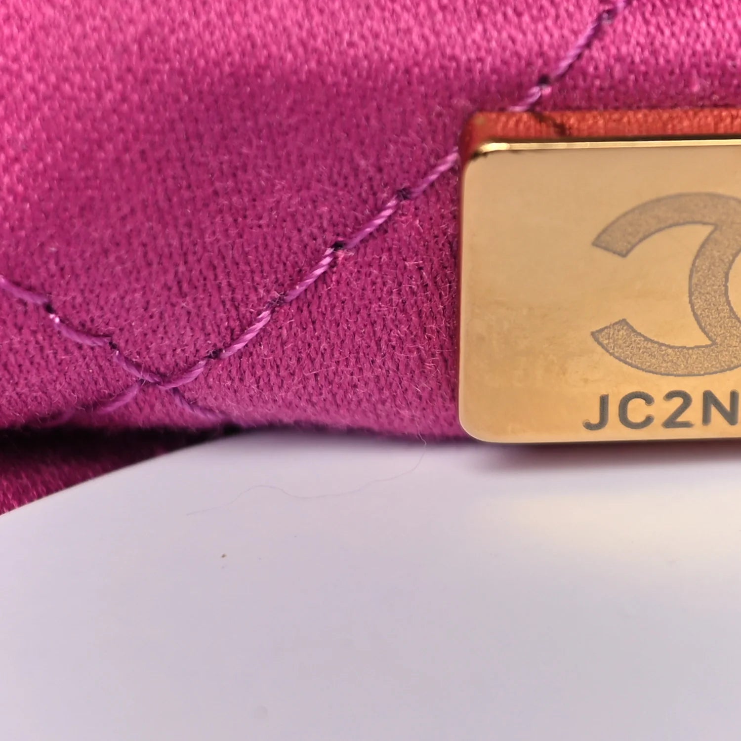 Shiny Calfskin Quilted Small  22 Fuchsia