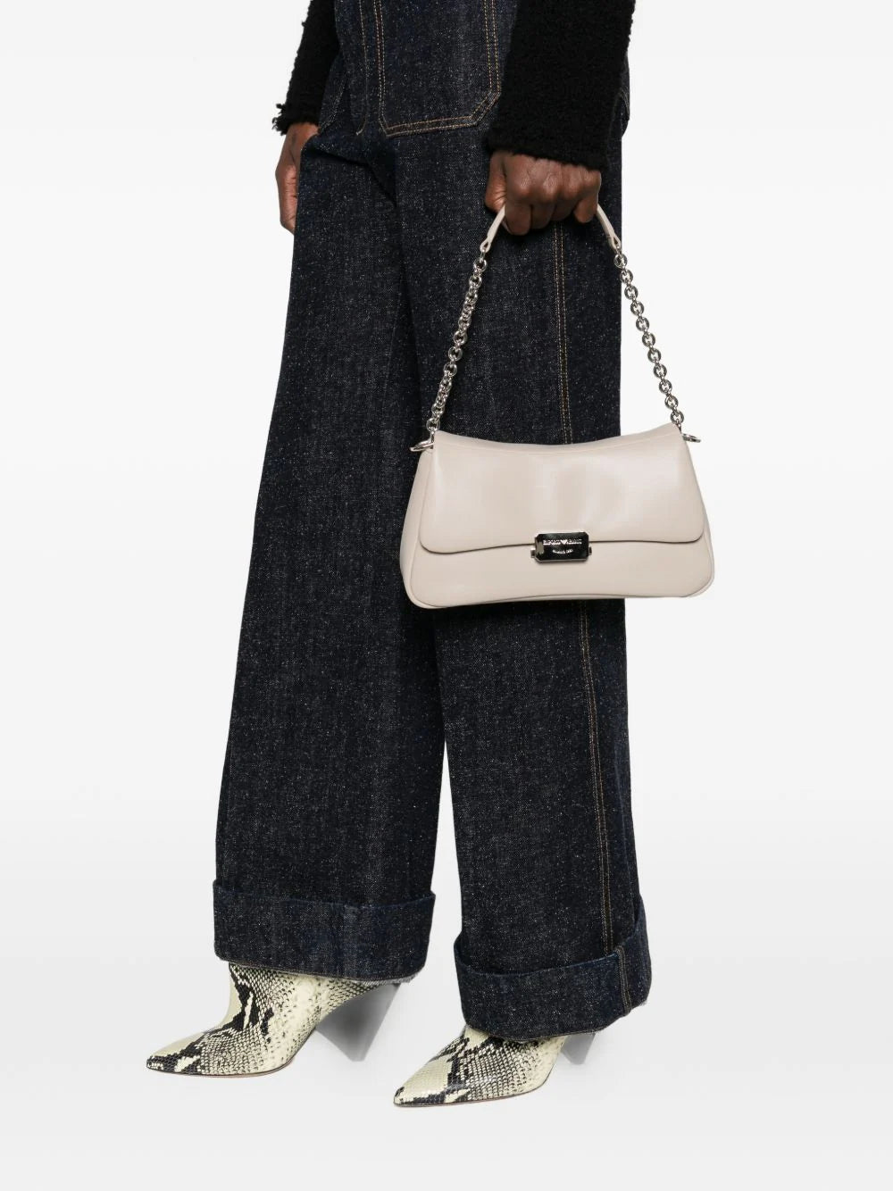 MEDIUM LEATHER SHOULDER BAG