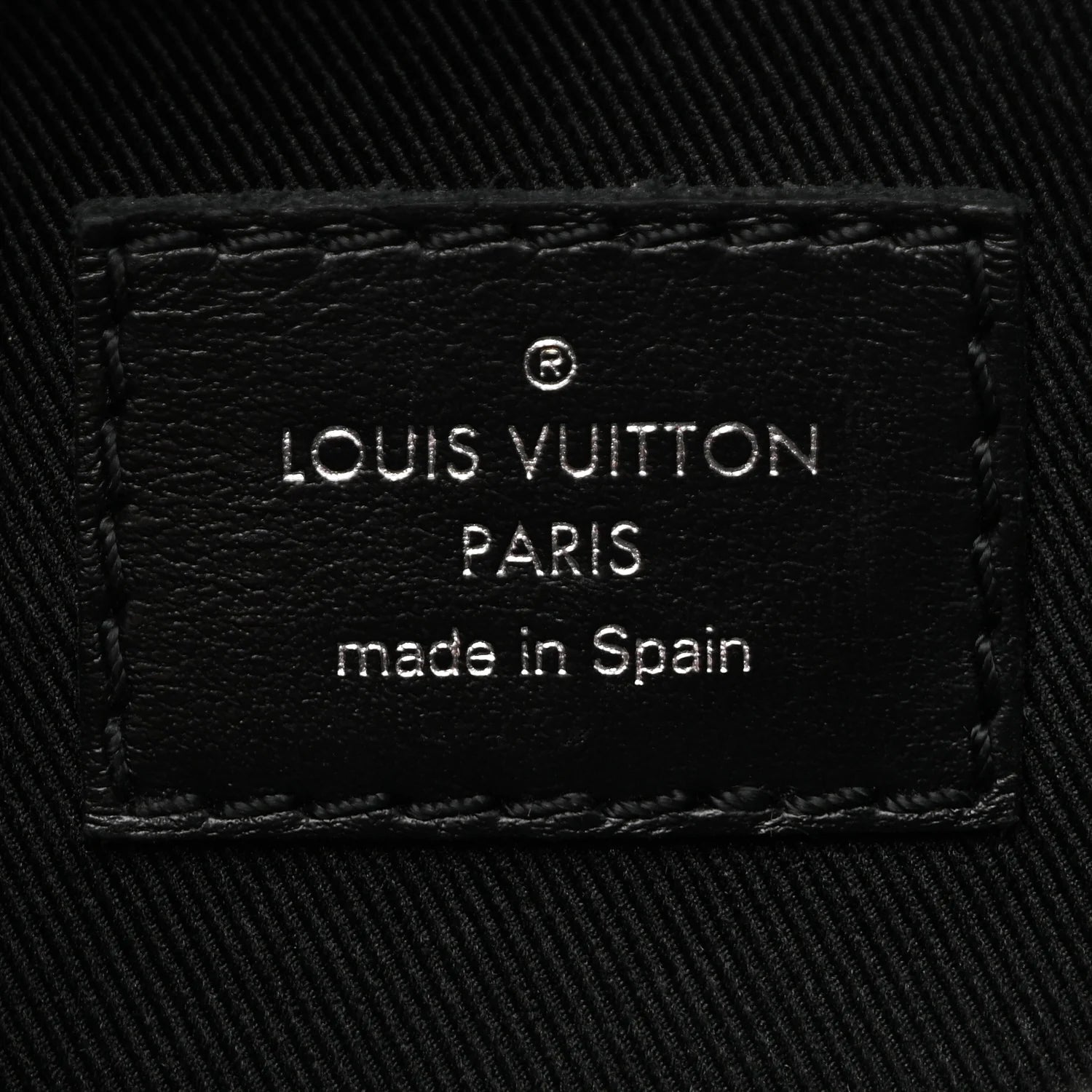 Damier Graphite 3D Studio Messenger