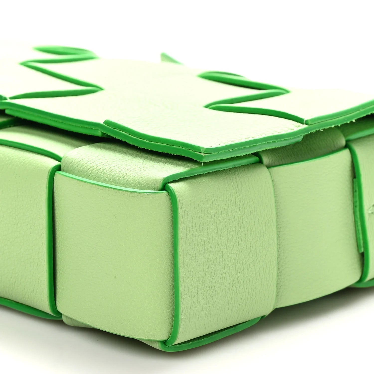 Grained Calfskin Maxi Intrecciato Cassette Crossbody Bag Pistachio