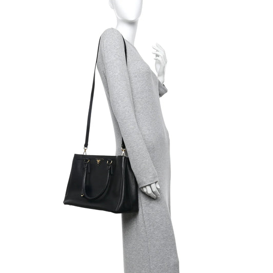 Saffiano Lux Medium Tote Black