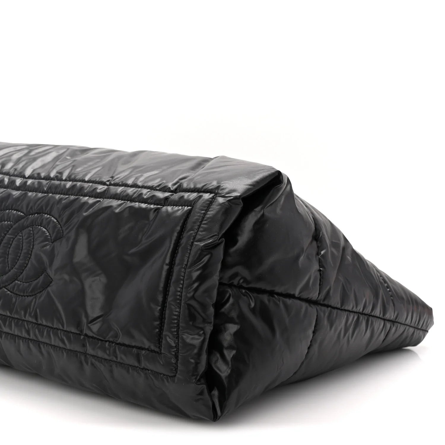 Nylon Quilted Medium Coco Cocoon Reversible Tote Black