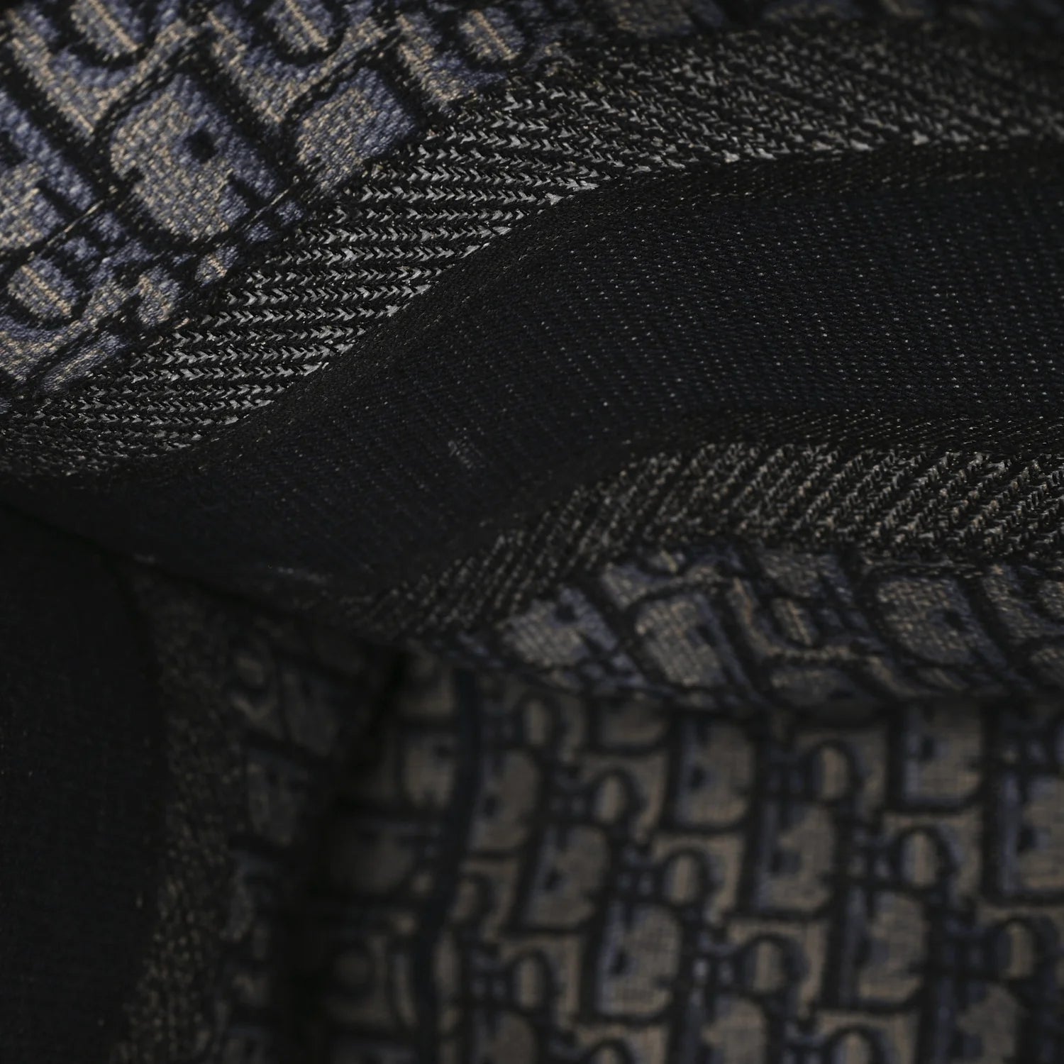 Oblique Medium Book Tote Blue Multicolor