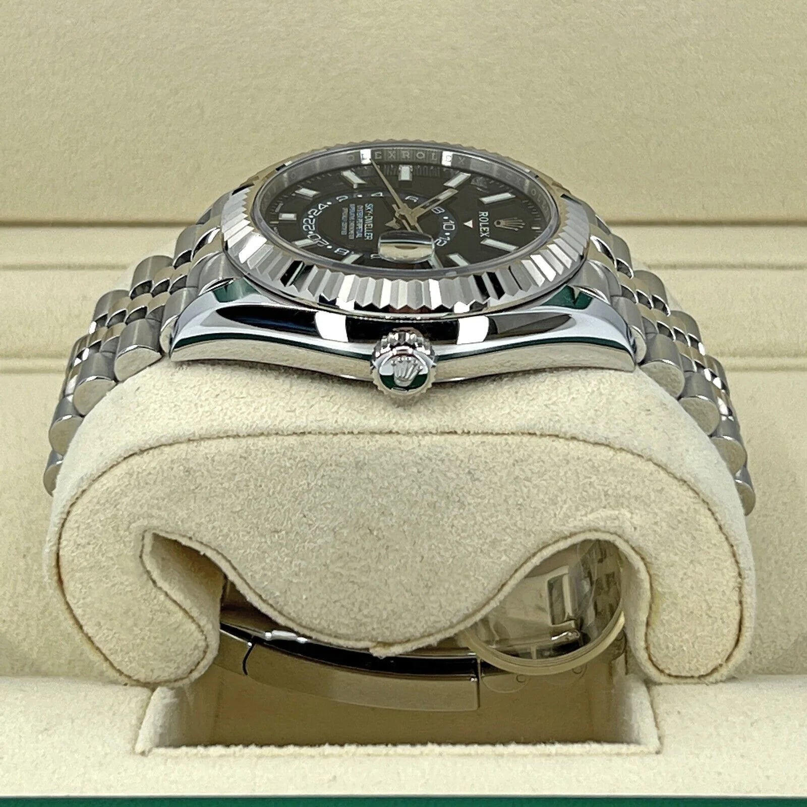 Sky-Dweller Stainless Steel and 18K White Gold Blue 42Mm Jubilee, Ref# 326934-0004