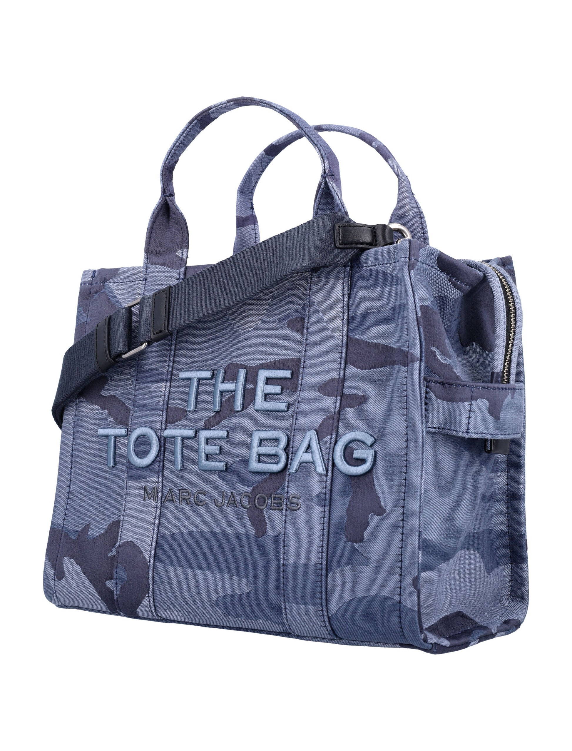 THE MEDIUM CAMO TOTE
