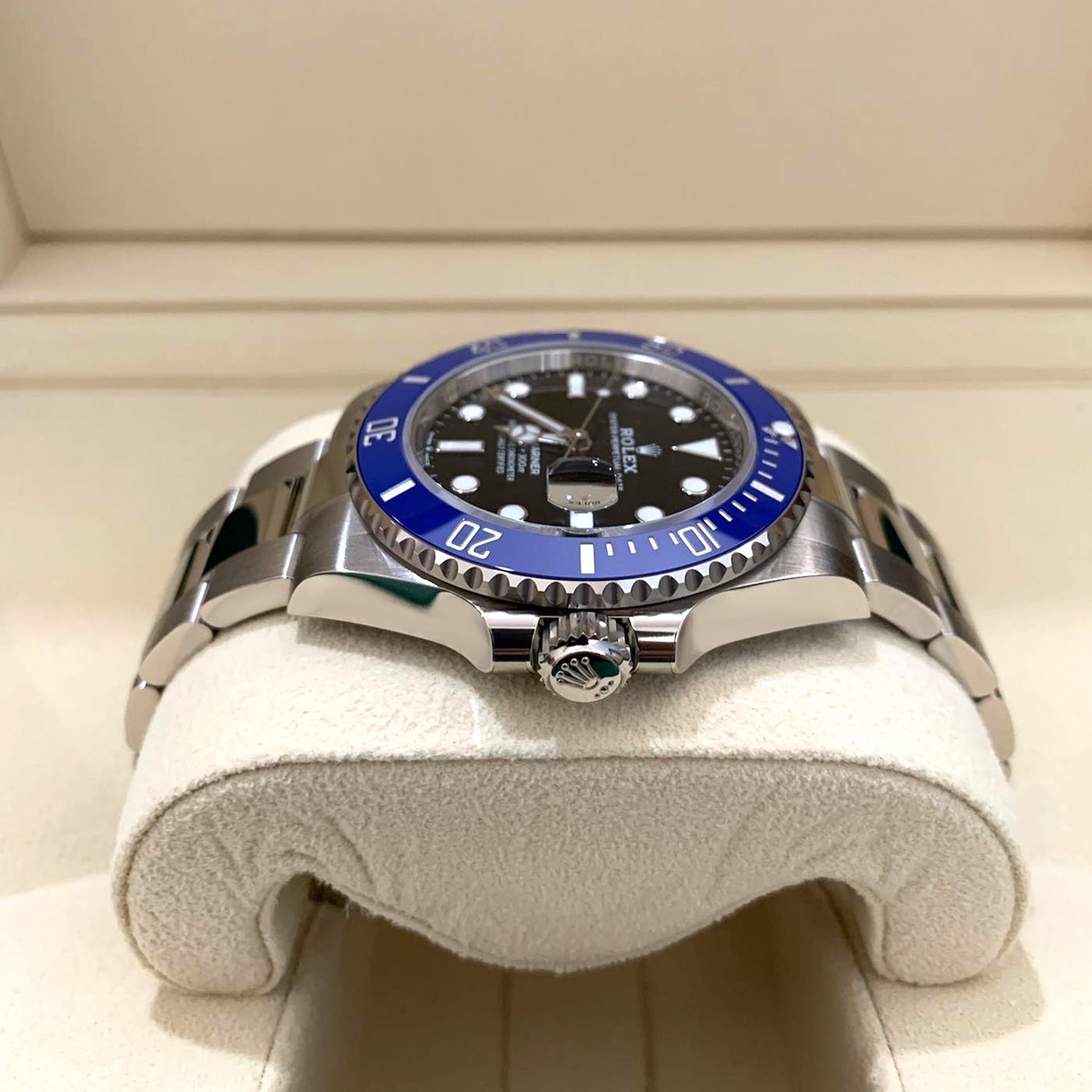 Submariner Date 18 Ct White Gold Ref# 126619LB-0003