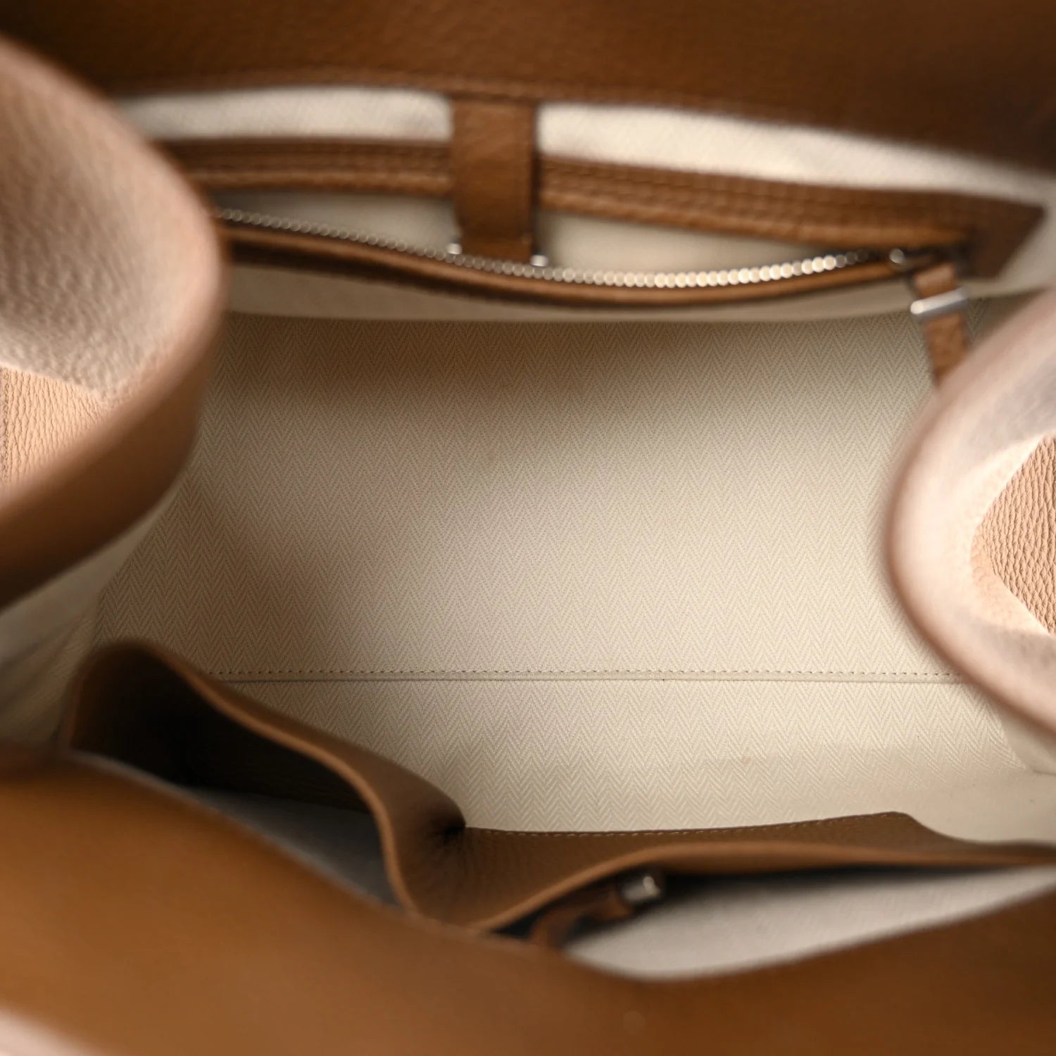 Matte Grained Calfskin Soft Margaux 12 Taupe