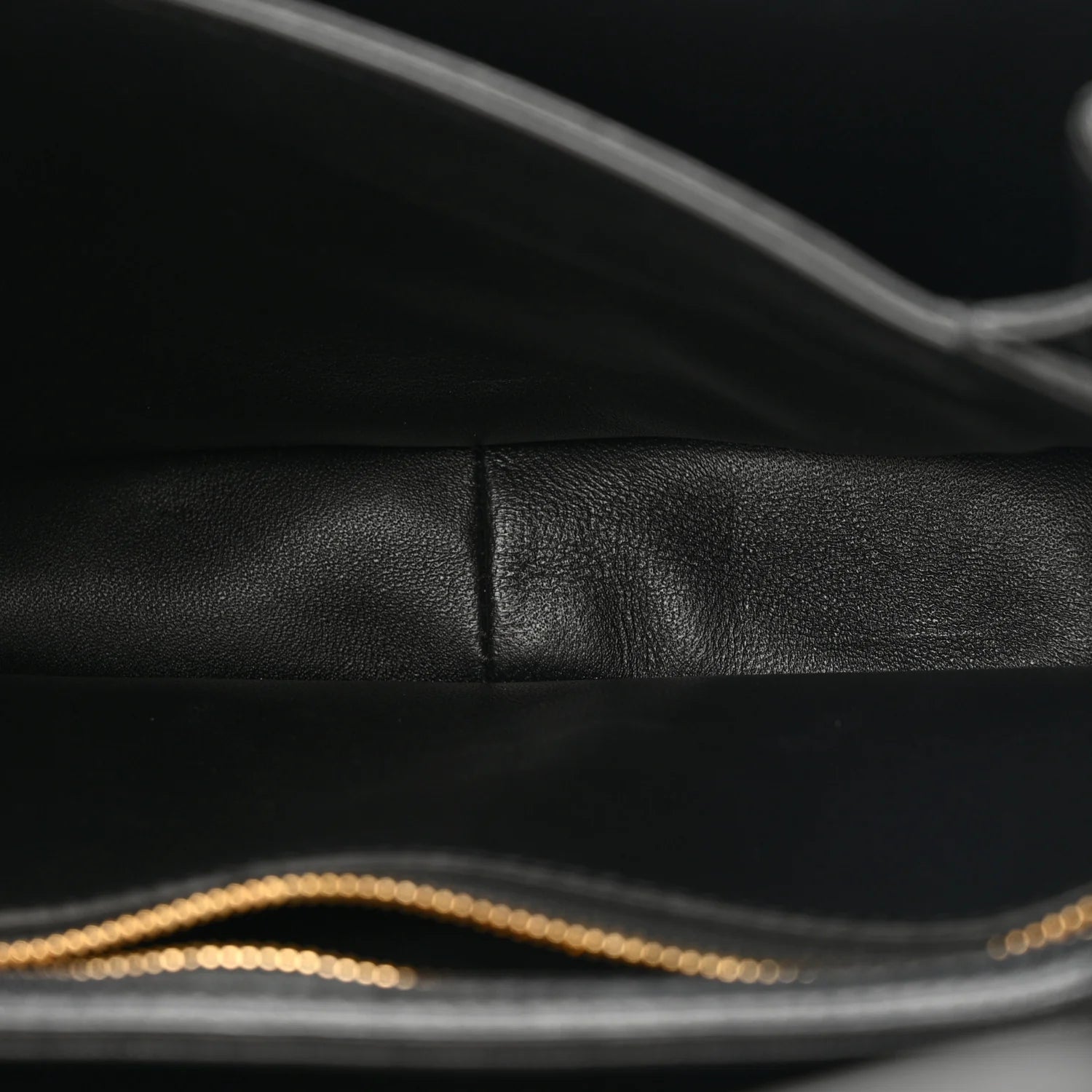 Shiny Calfskin Medium Triomphe Black