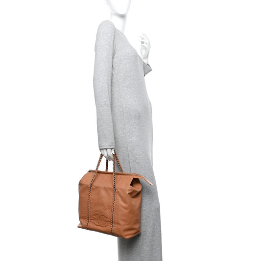 Smooth Calfskin Luxe Ligne Tote Dark Beige