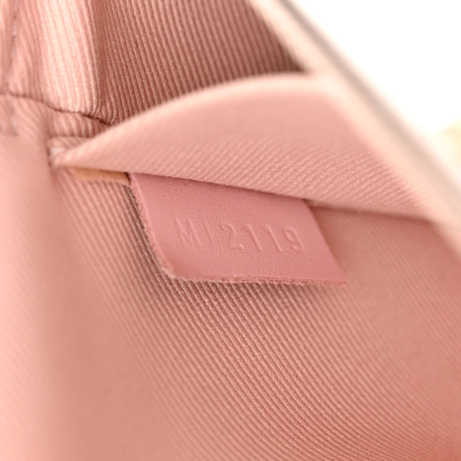 Vernis Pochette Felicie Chain Wallet Rose Ballerine