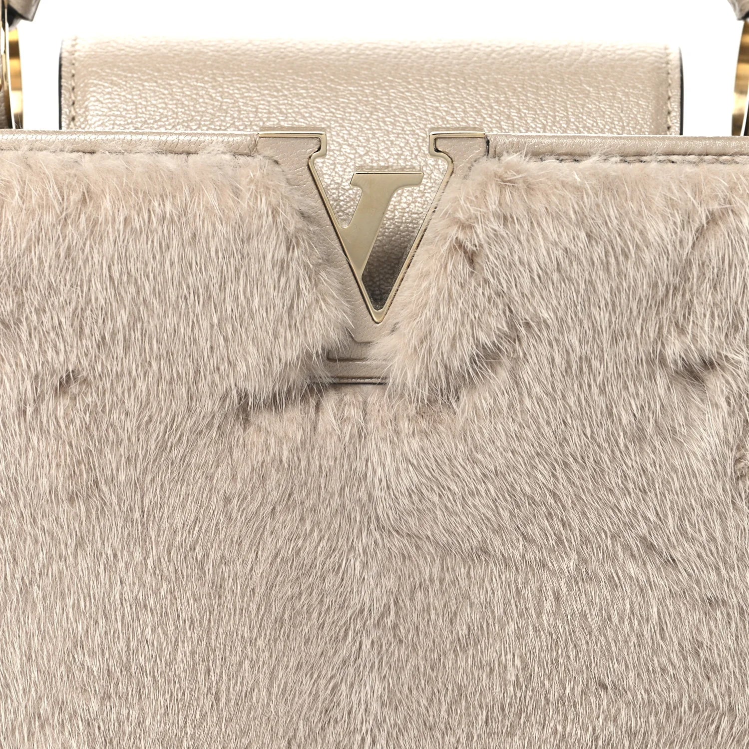 Mink Goatskin Capucines BB Beige
