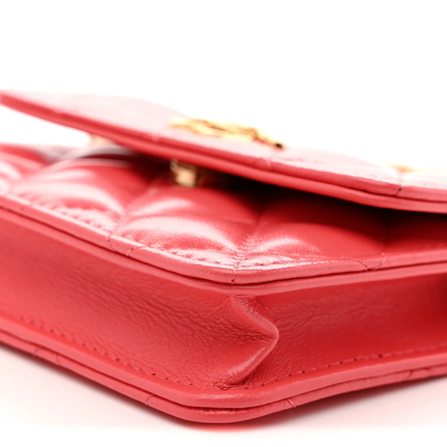 Shiny Lambskin Quilted Card Holder on Chain Pink