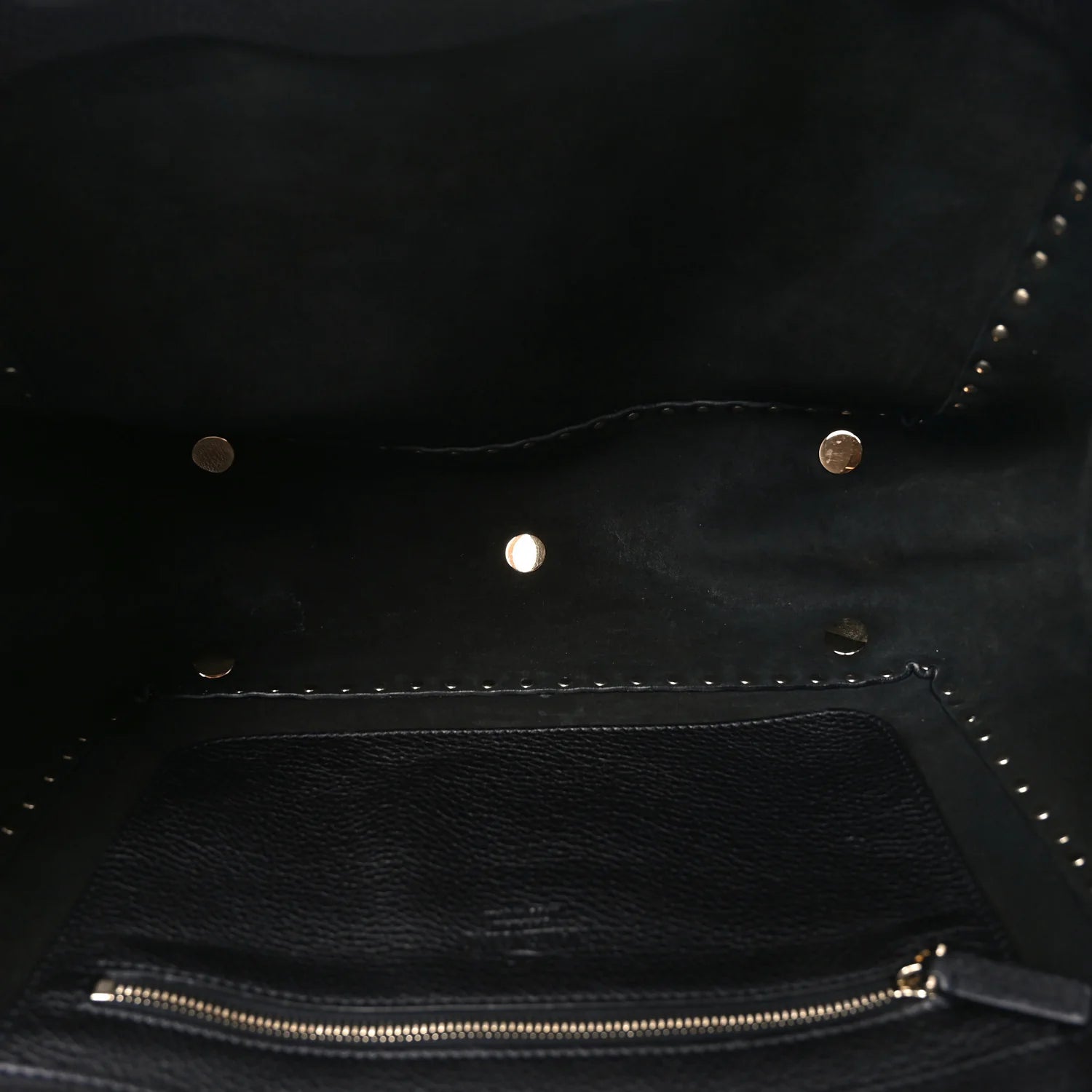 Vitello Medium Rockstud Tote Black