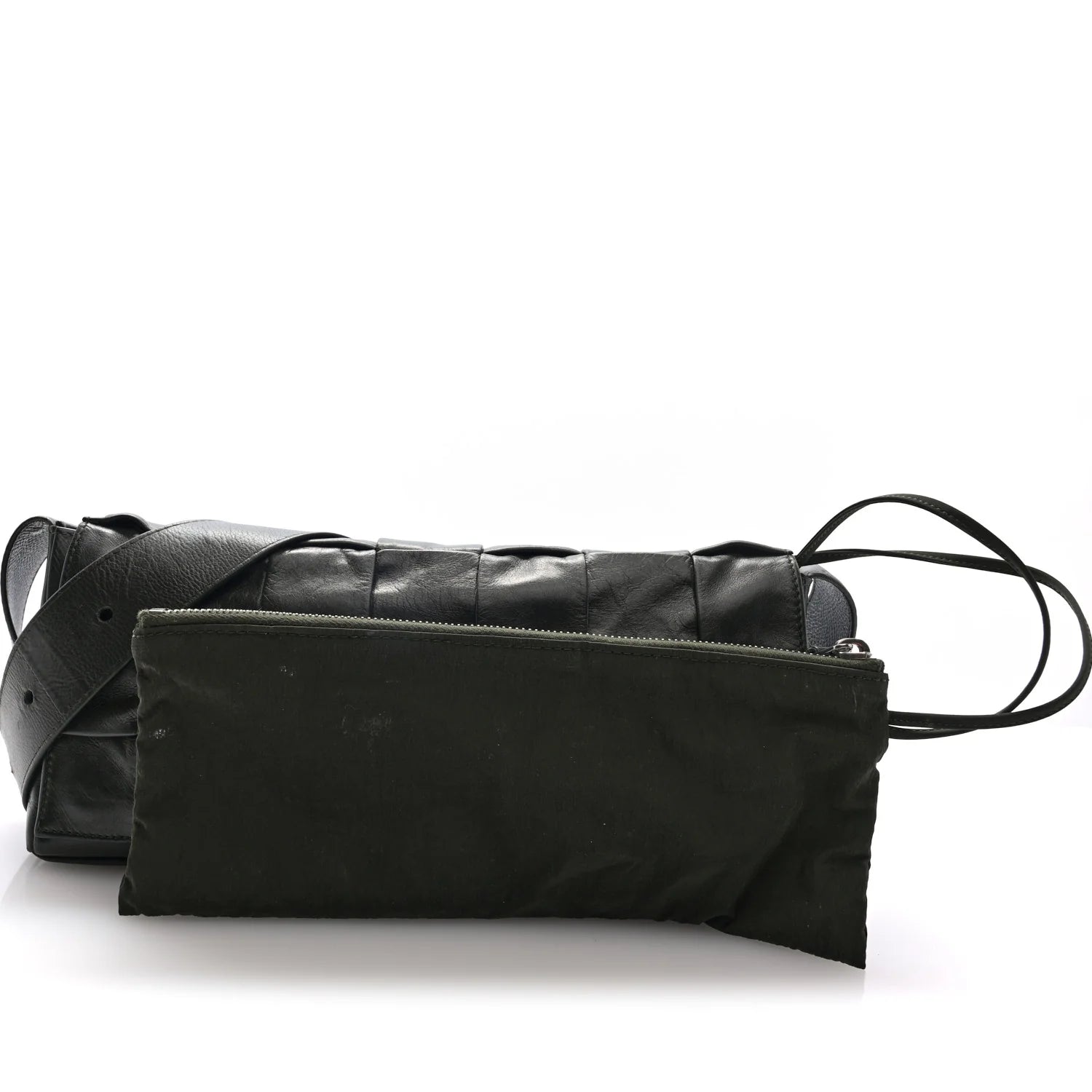 Paper Calfskin Intrecciato Stretch Cassette Camping