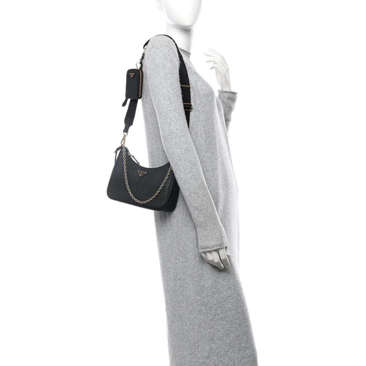 Saffiano Lux Re-Edition 2005 Shoulder Bag Black