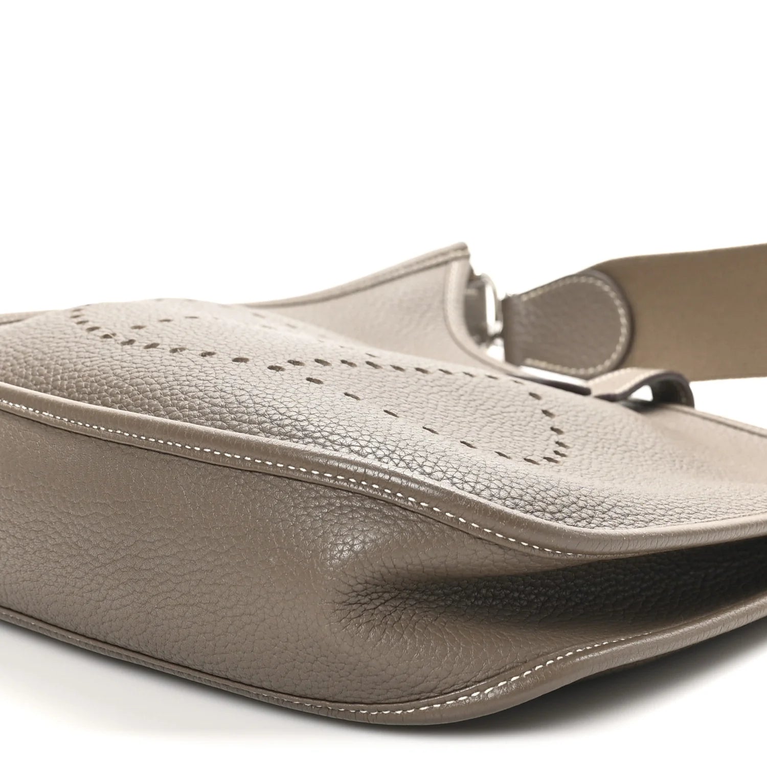 Taurillon Clemence Evelyne PM Etoupe