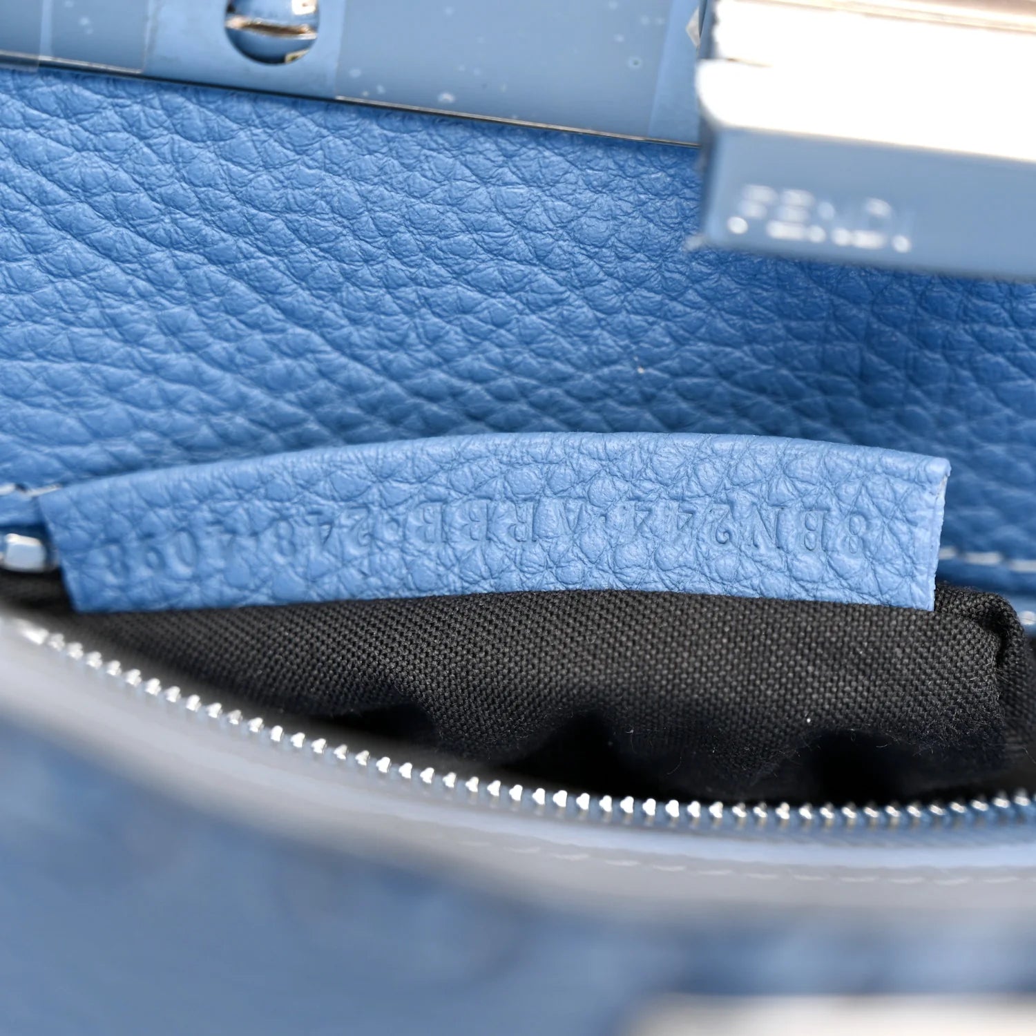 Cuoio Romano Selleria Macro Stitchings Mini Peekaboo Iconic Satchel Argento Blue
