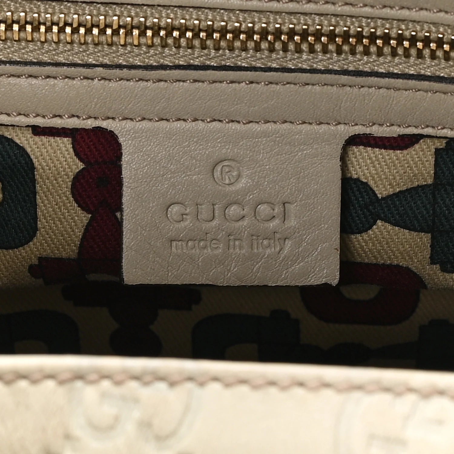 ssima Medium Hysteria Tote Ivory